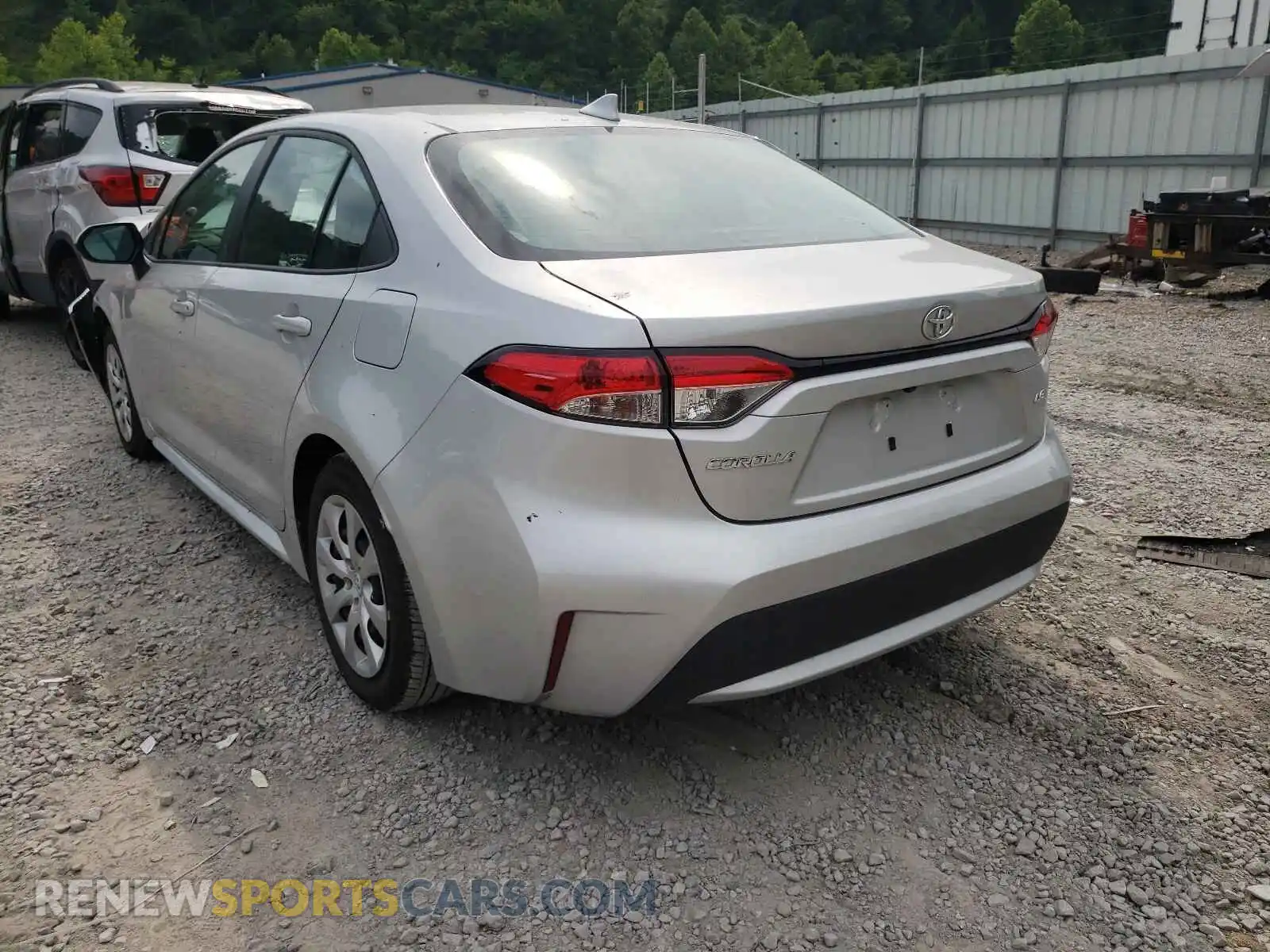 3 Photograph of a damaged car 5YFEPMAE5MP211998 TOYOTA COROLLA 2021