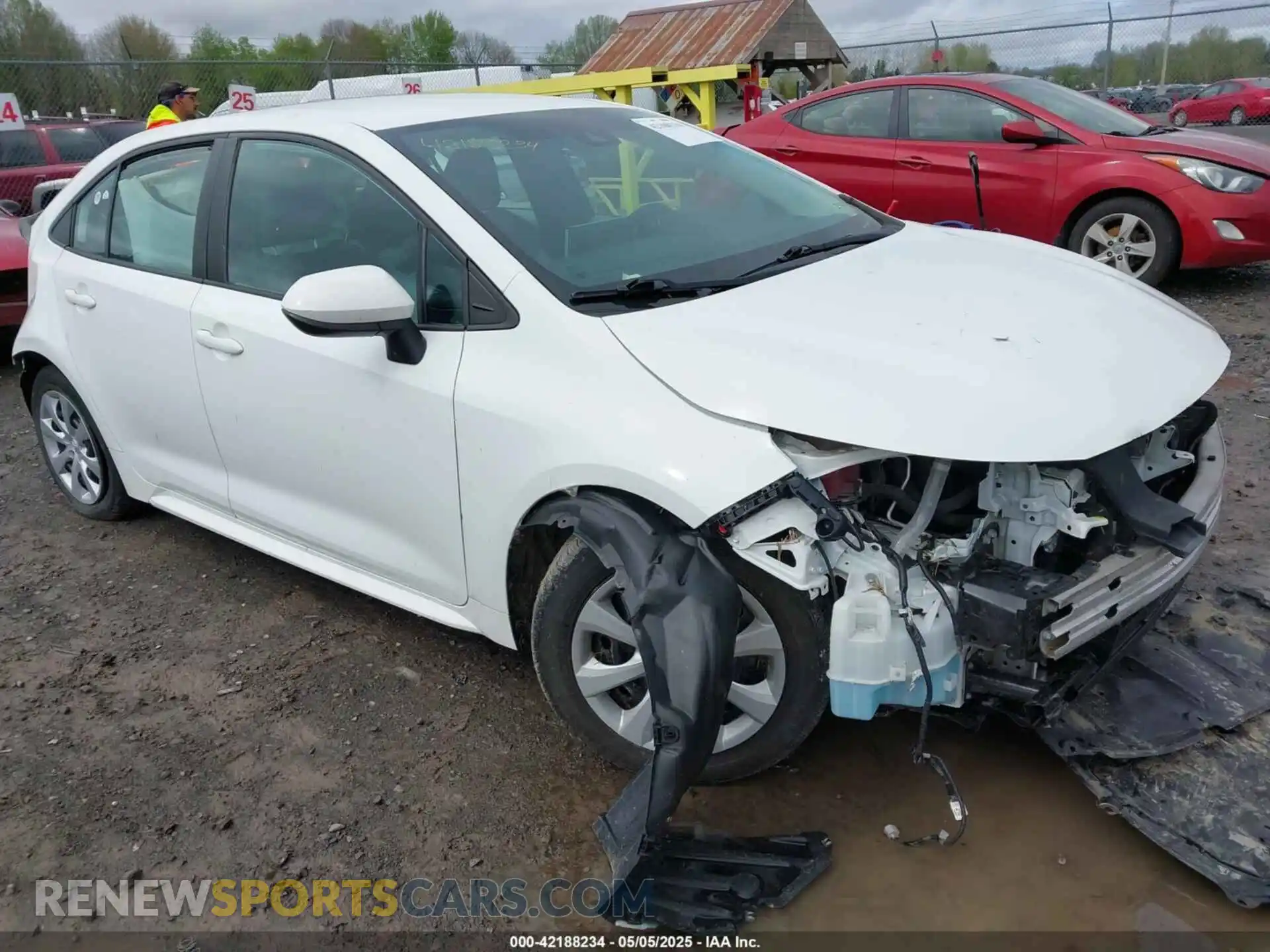 1 Photograph of a damaged car 5YFEPMAE5MP216327 TOYOTA COROLLA 2021