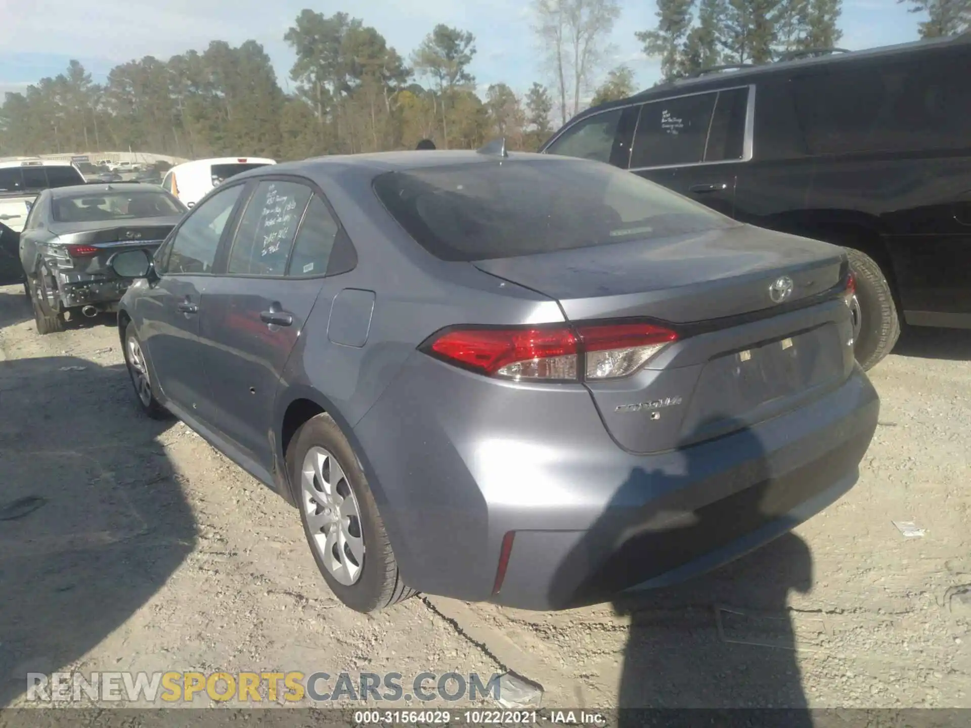 3 Photograph of a damaged car 5YFEPMAE5MP218305 TOYOTA COROLLA 2021