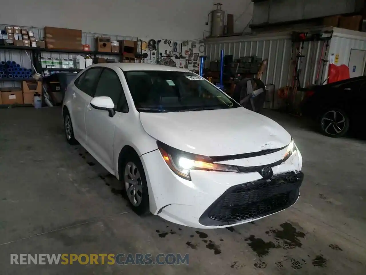1 Photograph of a damaged car 5YFEPMAE5MP219213 TOYOTA COROLLA 2021