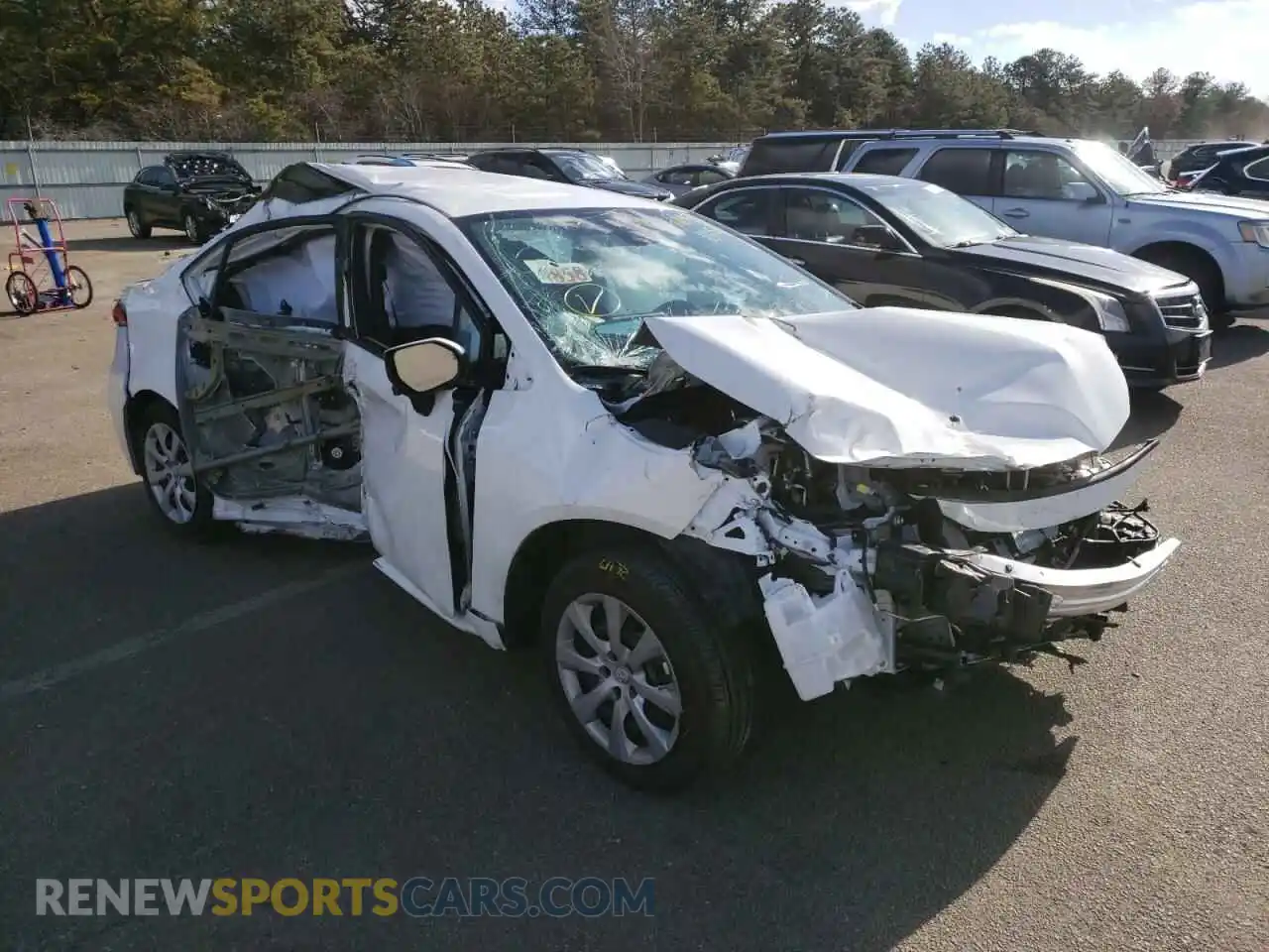1 Photograph of a damaged car 5YFEPMAE5MP231569 TOYOTA COROLLA 2021