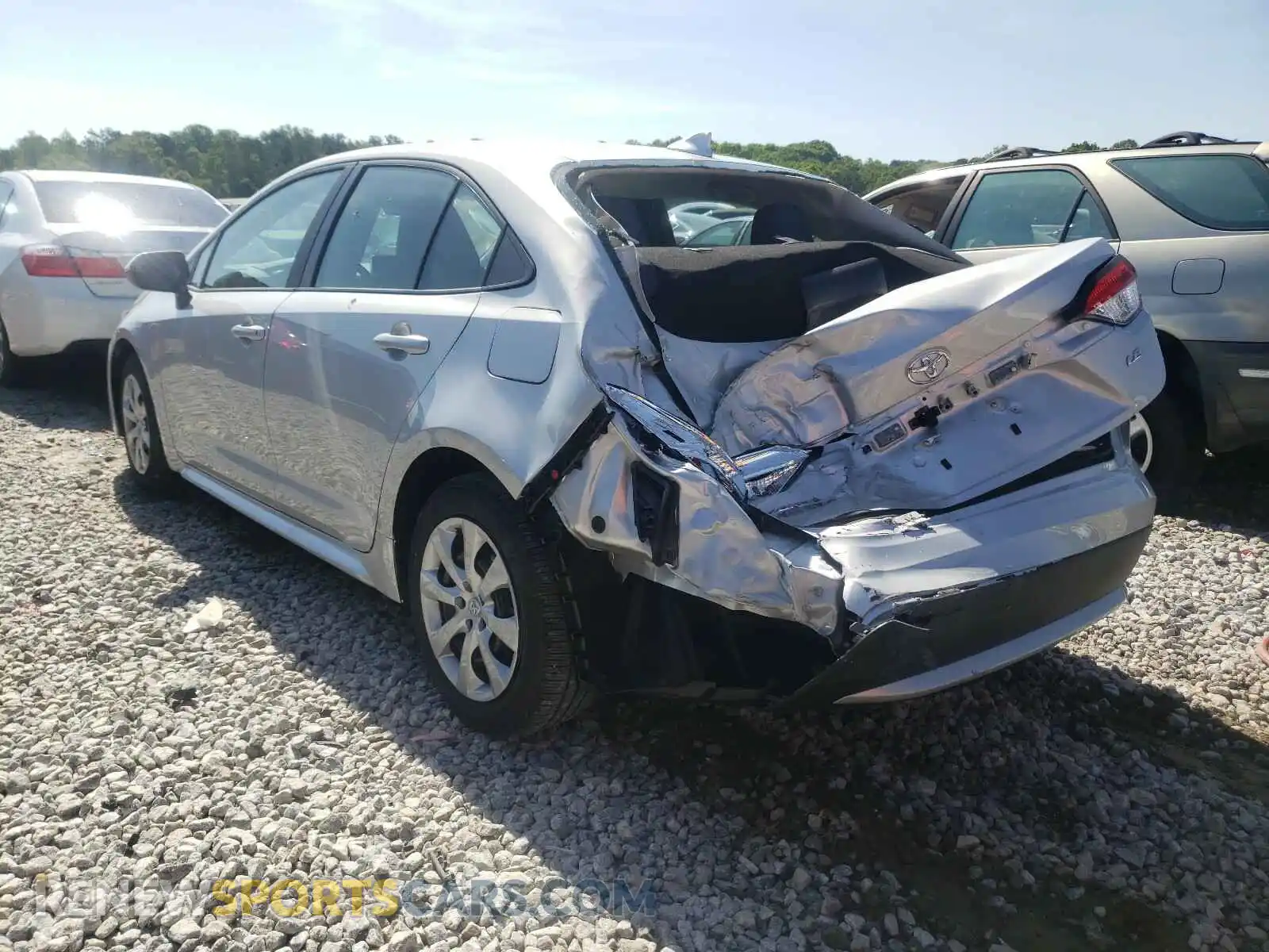3 Photograph of a damaged car 5YFEPMAE5MP232138 TOYOTA COROLLA 2021