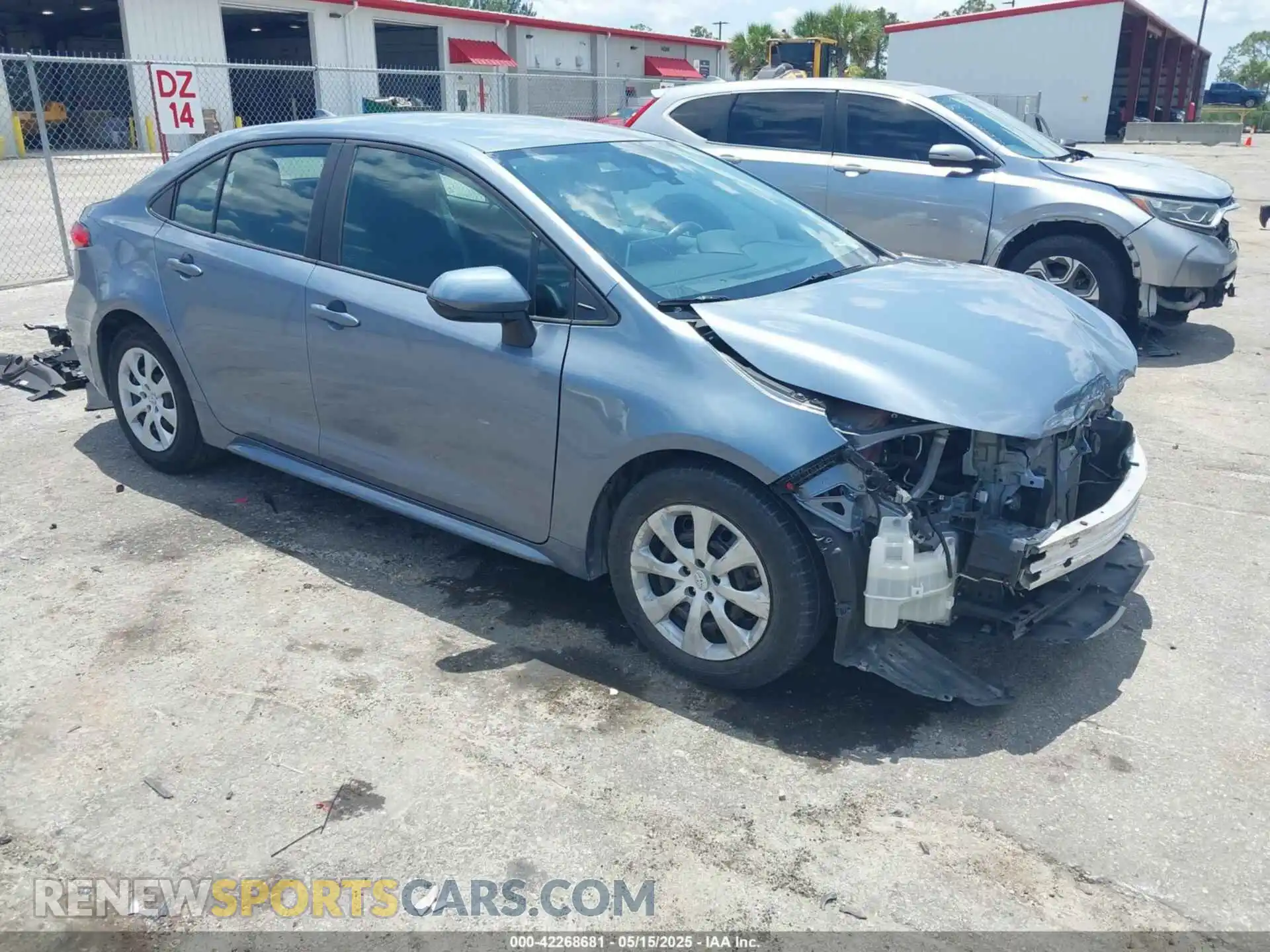 1 Photograph of a damaged car 5YFEPMAE5MP241261 TOYOTA COROLLA 2021