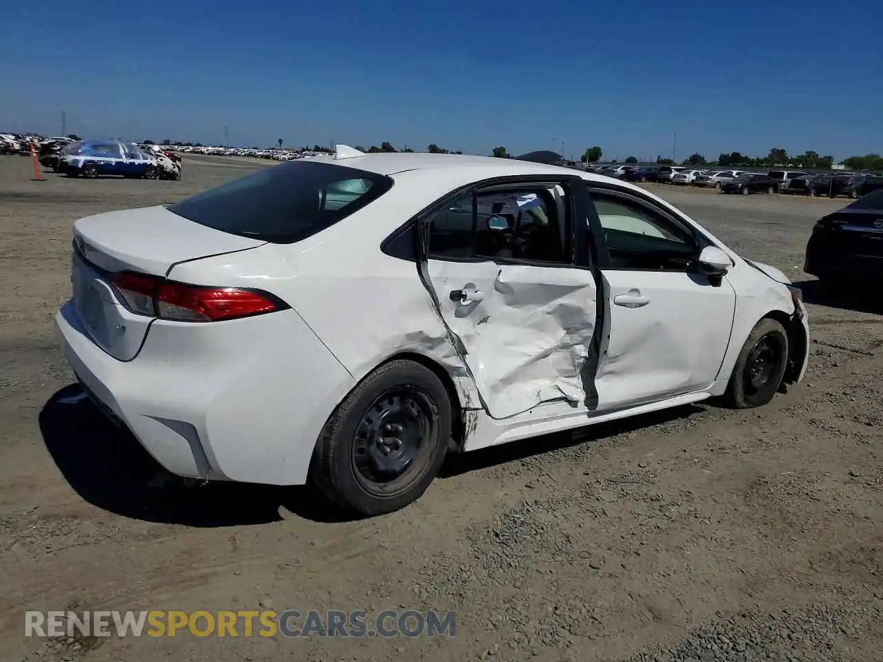 3 fotografías del automóvil dañado 5YFEPMAE5MP243592 TOYOTA COROLLA 2021