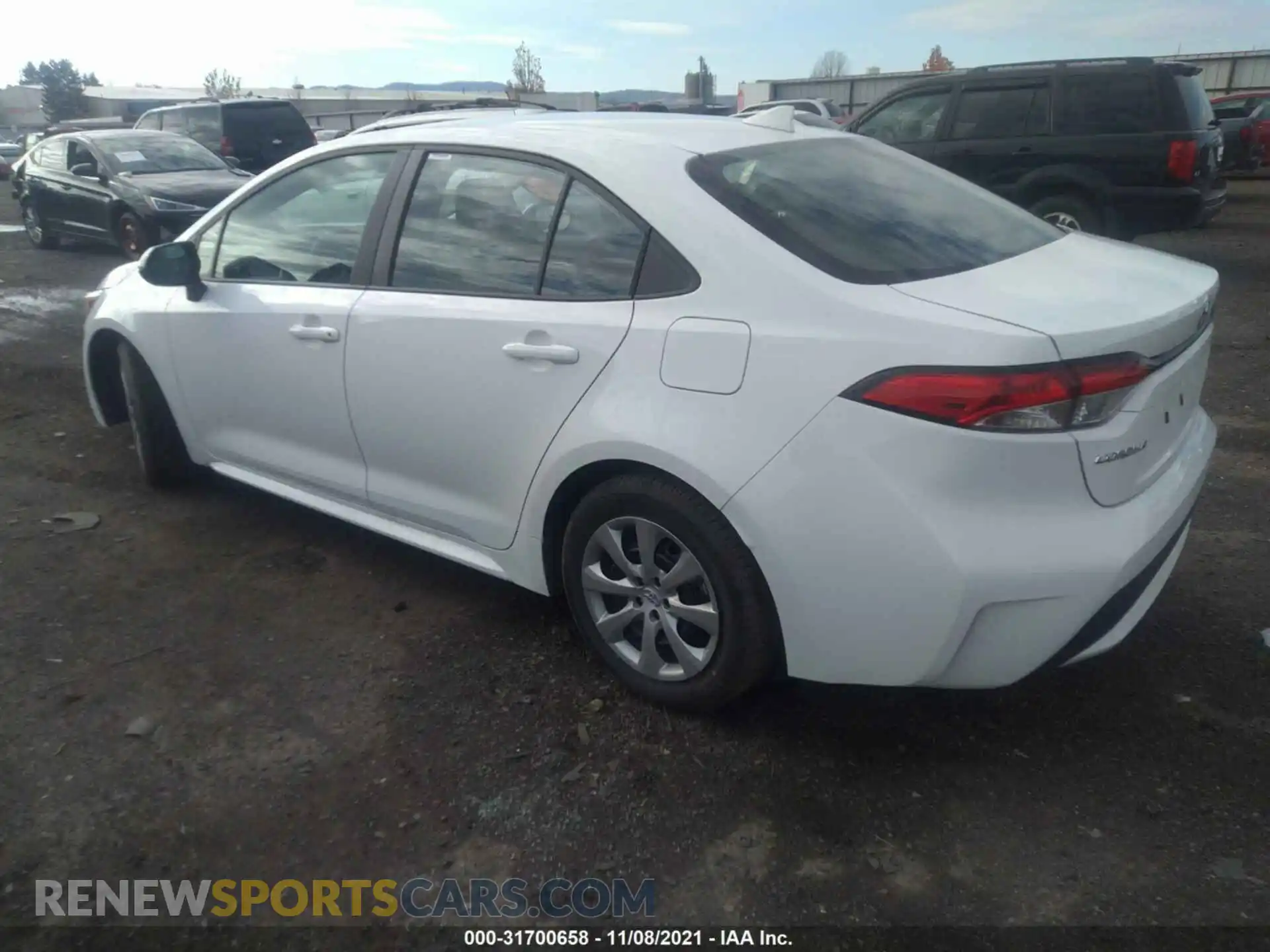 3 Photograph of a damaged car 5YFEPMAE5MP245262 TOYOTA COROLLA 2021