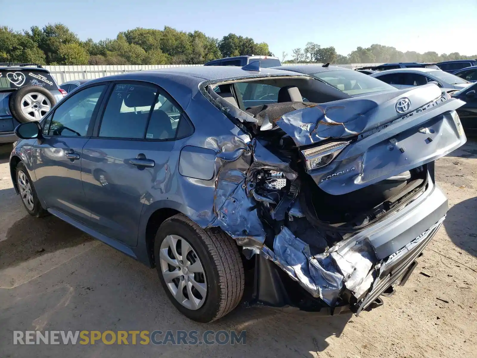3 Photograph of a damaged car 5YFEPMAE5MP248260 TOYOTA COROLLA 2021