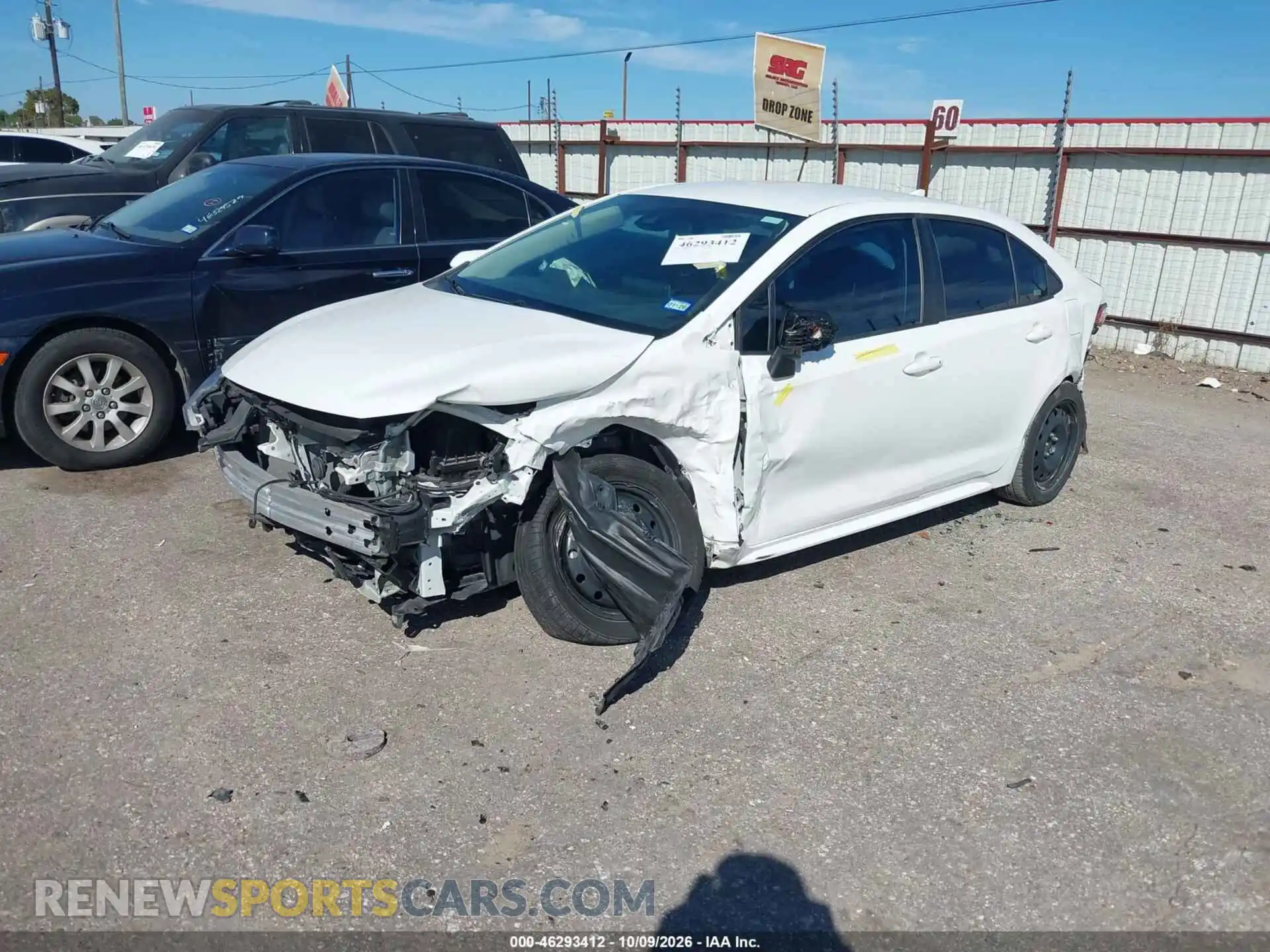 2 fotografías del automóvil dañado 5YFEPMAE5MP248534 TOYOTA COROLLA 2021