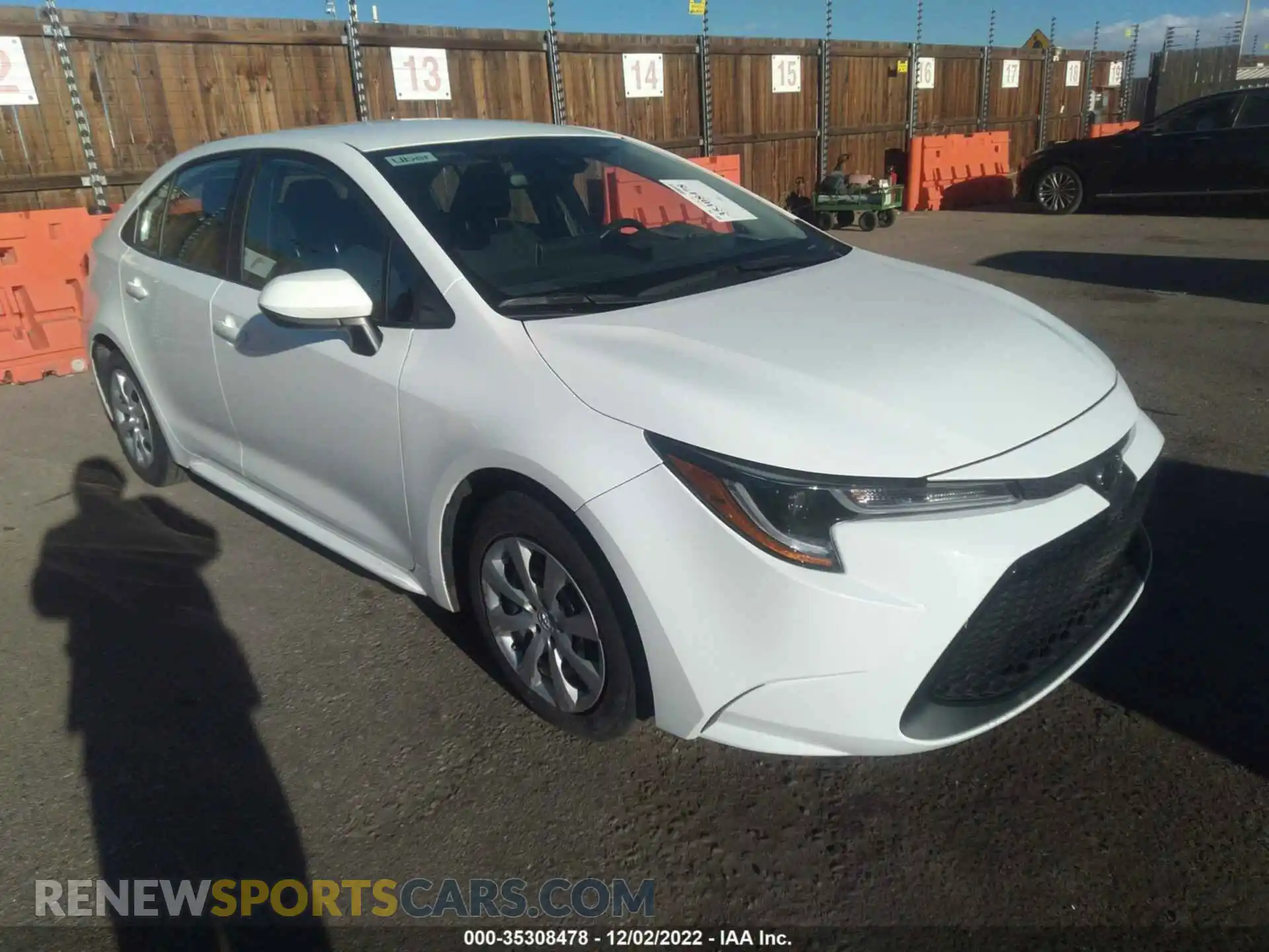 1 Photograph of a damaged car 5YFEPMAE5MP250395 TOYOTA COROLLA 2021
