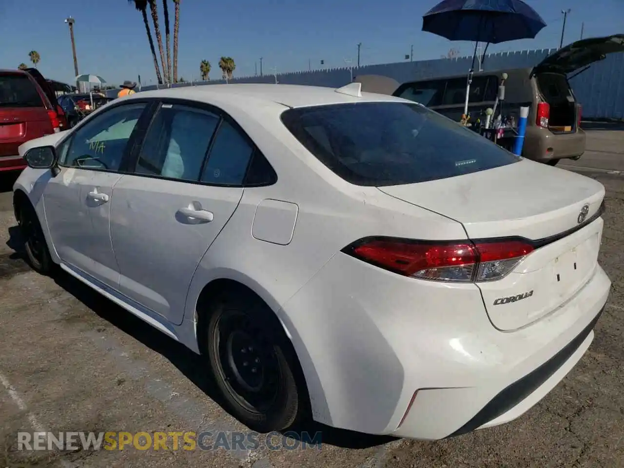 3 fotografías del automóvil dañado 5YFEPMAE5MP250736 TOYOTA COROLLA 2021