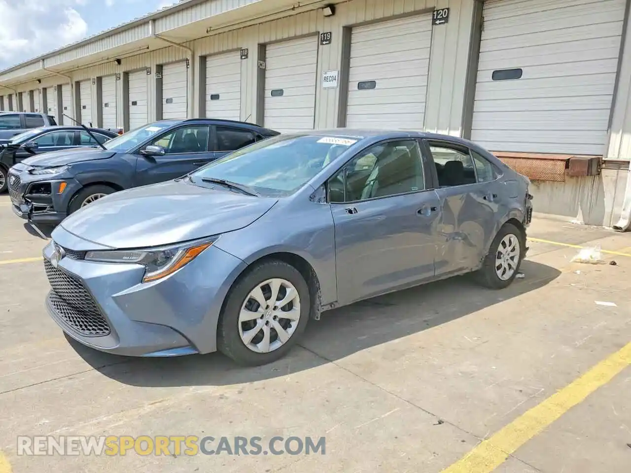 1 Photograph of a damaged car 5YFEPMAE5MP251286 TOYOTA COROLLA 2021