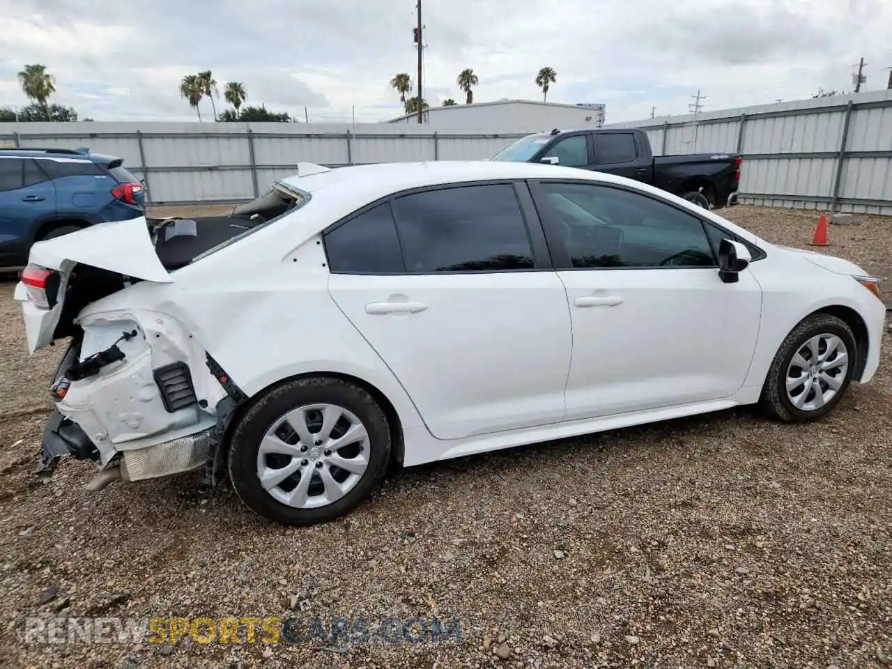 3 Photograph of a damaged car 5YFEPMAE5MP262949 TOYOTA COROLLA 2021