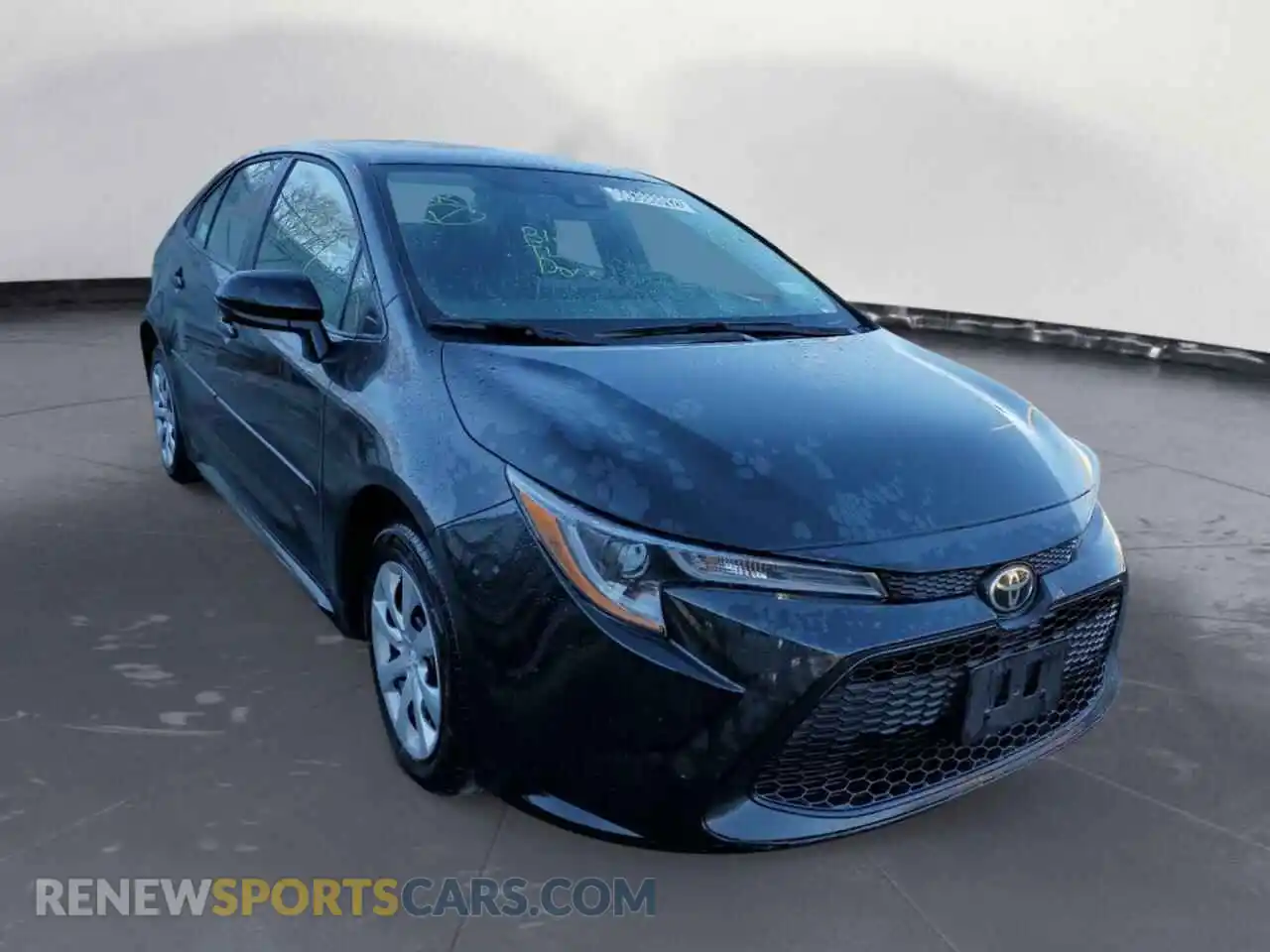 1 Photograph of a damaged car 5YFEPMAE5MP263132 TOYOTA COROLLA 2021