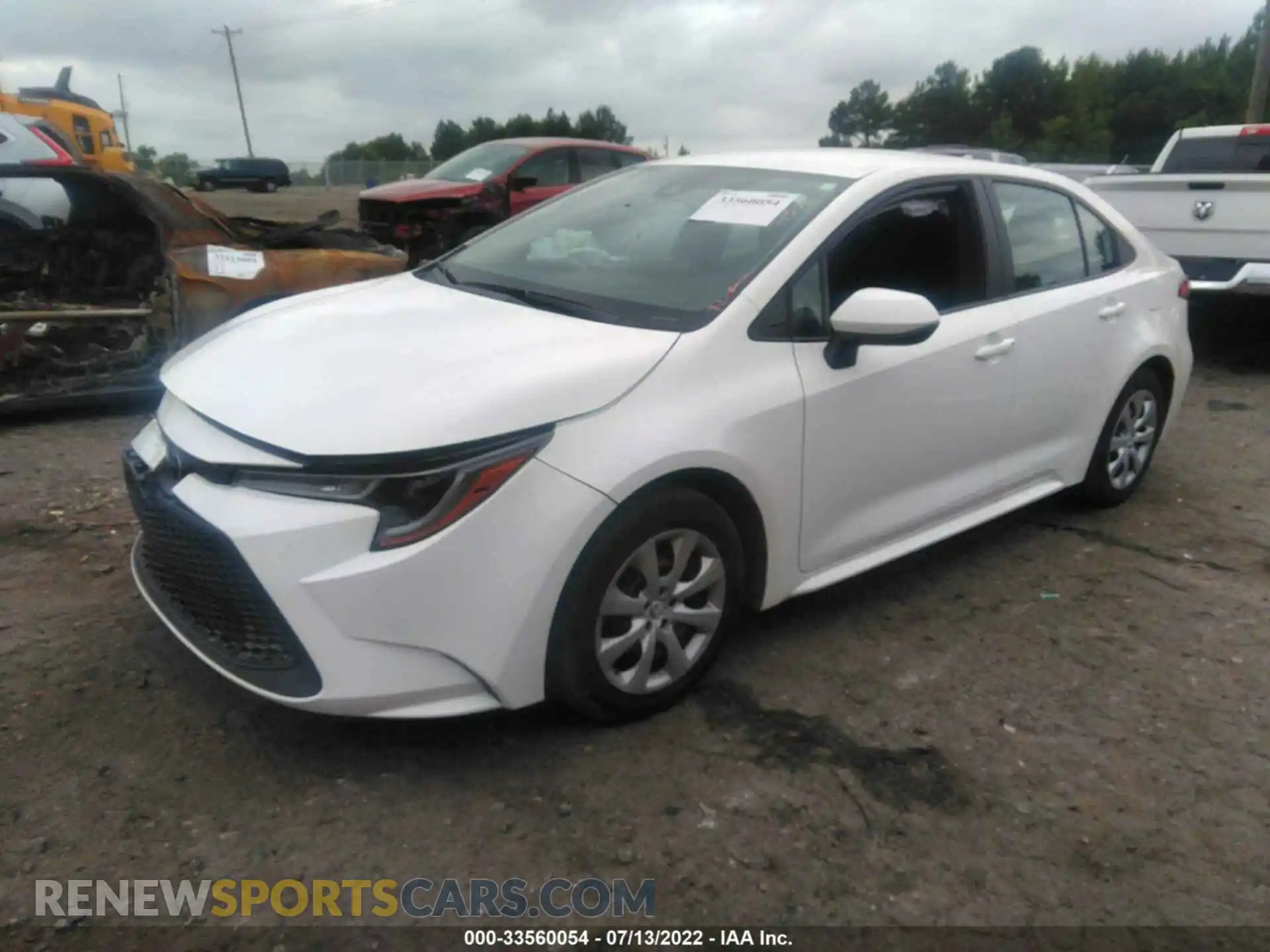 2 Photograph of a damaged car 5YFEPMAE5MP267231 TOYOTA COROLLA 2021