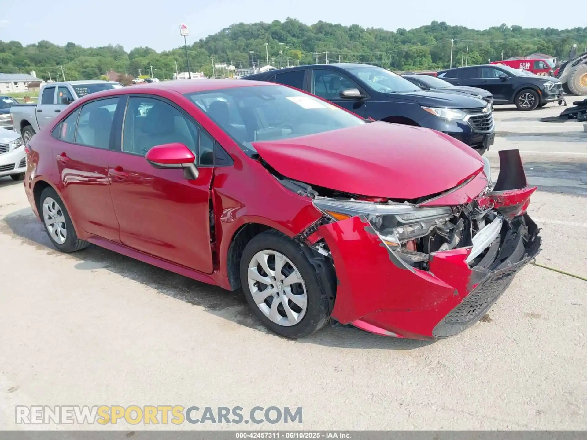 1 Photograph of a damaged car 5YFEPMAE6MP147728 TOYOTA COROLLA 2021