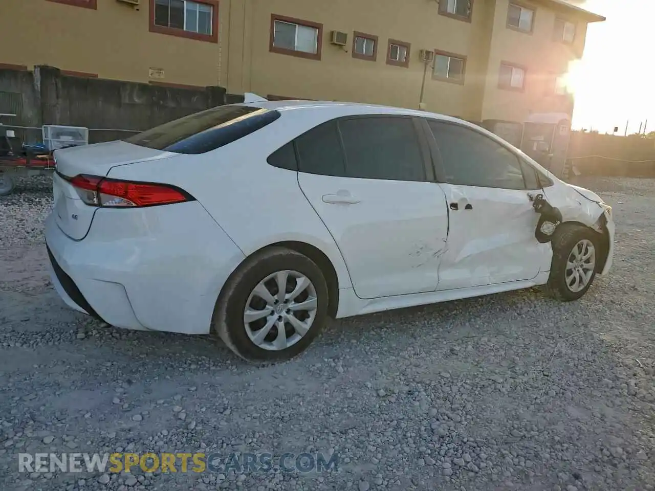 3 Photograph of a damaged car 5YFEPMAE6MP151830 TOYOTA COROLLA 2021