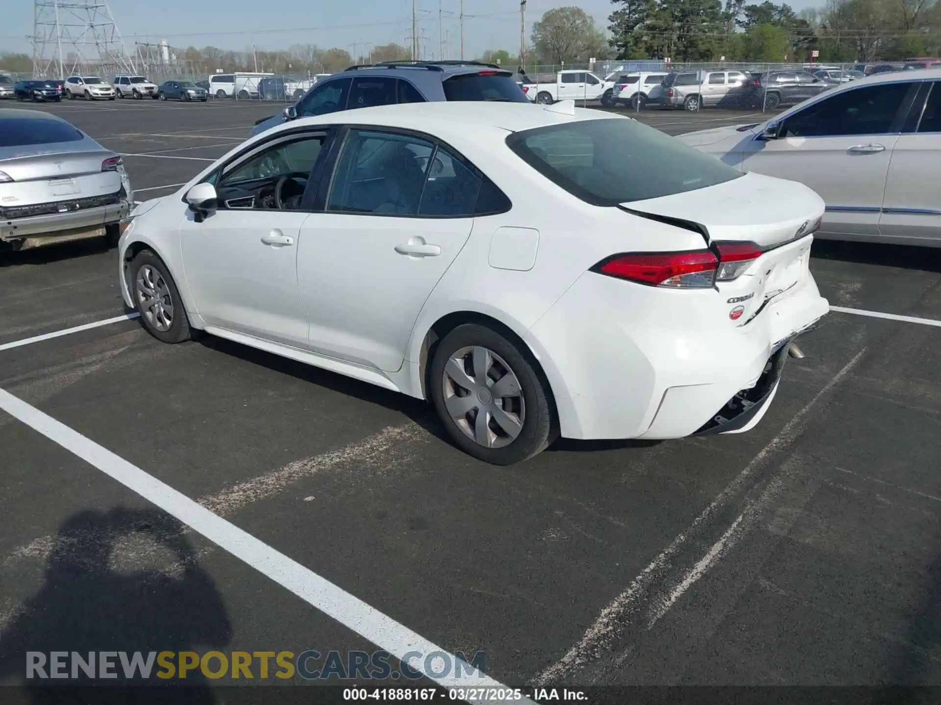 3 Photograph of a damaged car 5YFEPMAE6MP155683 TOYOTA COROLLA 2021