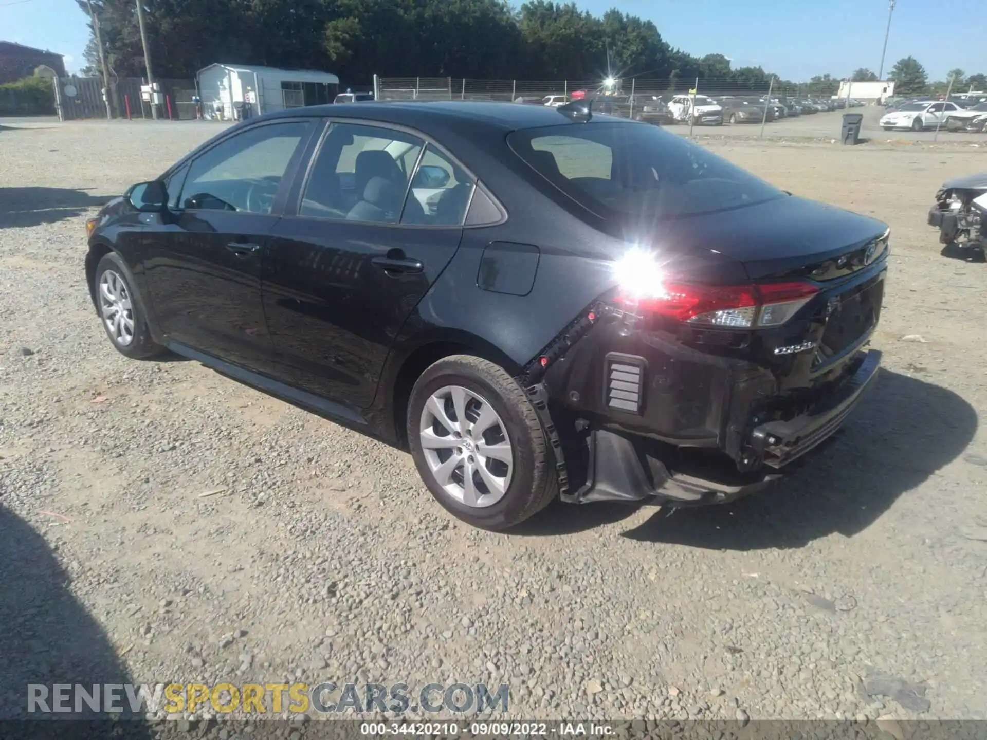 3 Photograph of a damaged car 5YFEPMAE6MP162312 TOYOTA COROLLA 2021