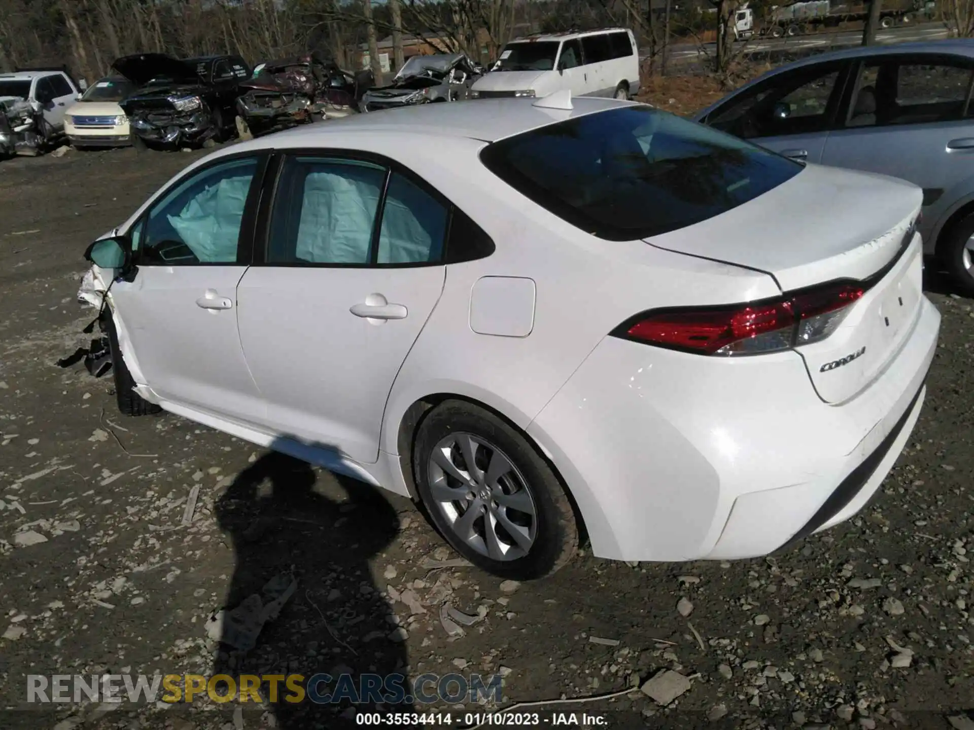 3 Photograph of a damaged car 5YFEPMAE6MP165386 TOYOTA COROLLA 2021