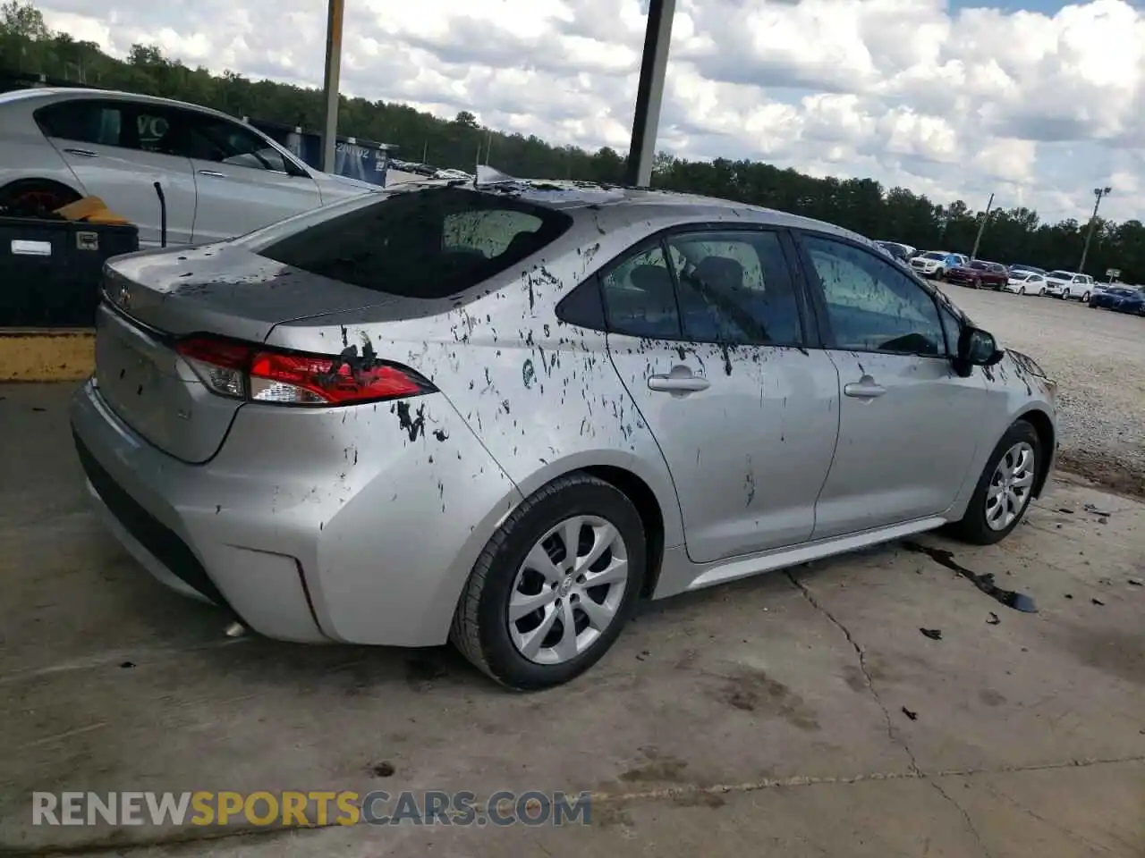 3 fotografías del automóvil dañado 5YFEPMAE6MP171060 TOYOTA COROLLA 2021