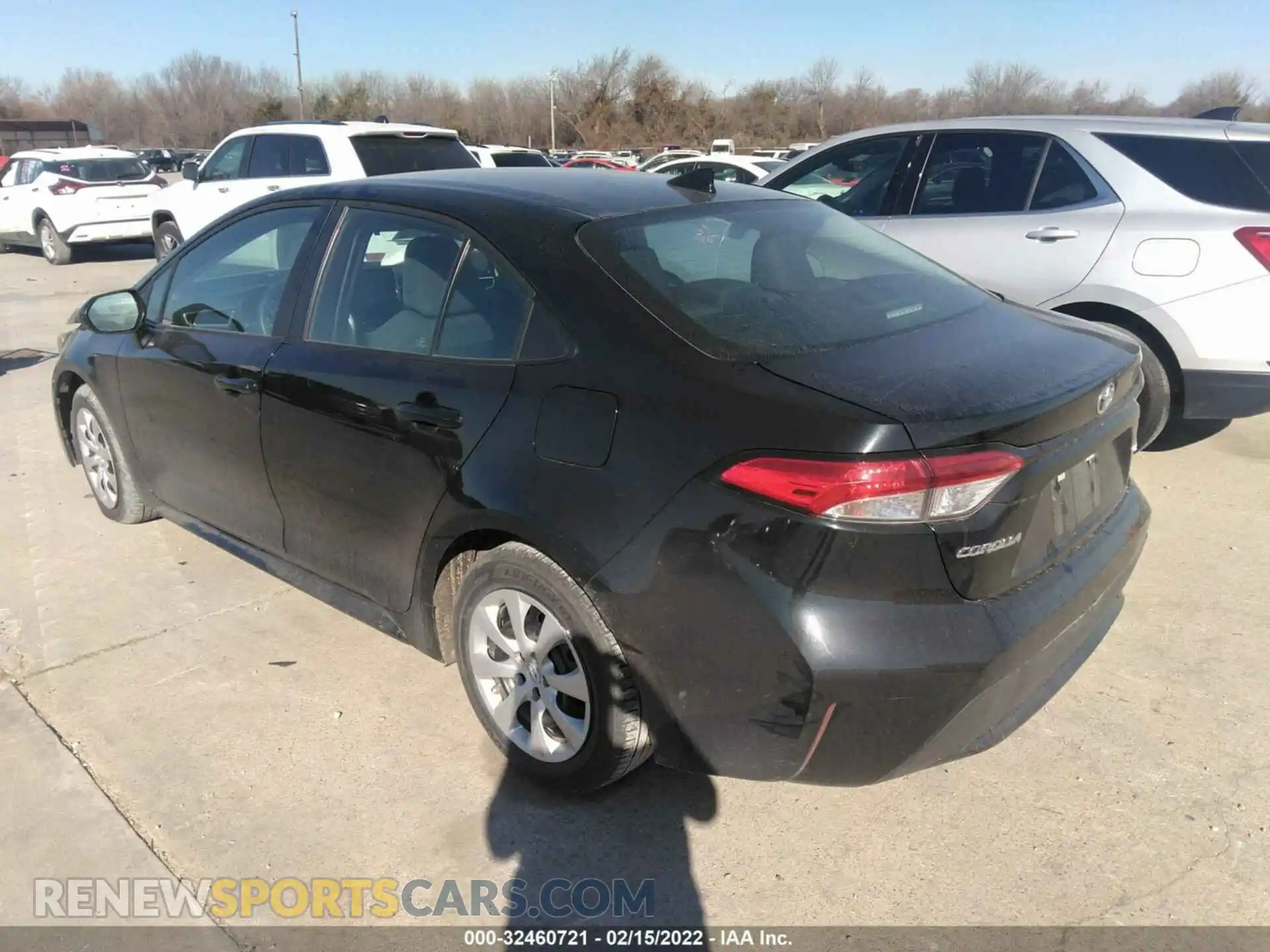 3 Photograph of a damaged car 5YFEPMAE6MP178297 TOYOTA COROLLA 2021