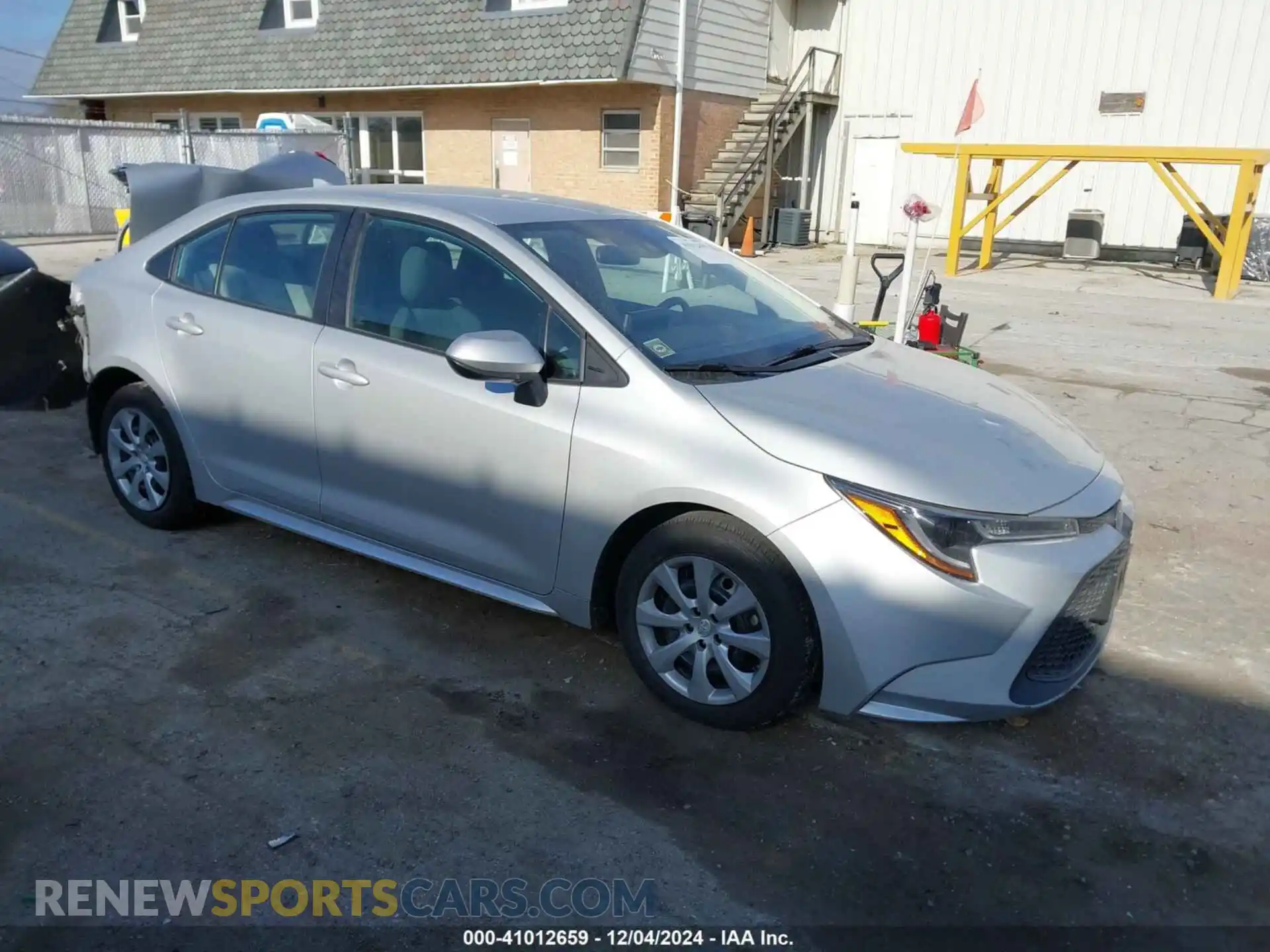 1 Photograph of a damaged car 5YFEPMAE6MP179613 TOYOTA COROLLA 2021