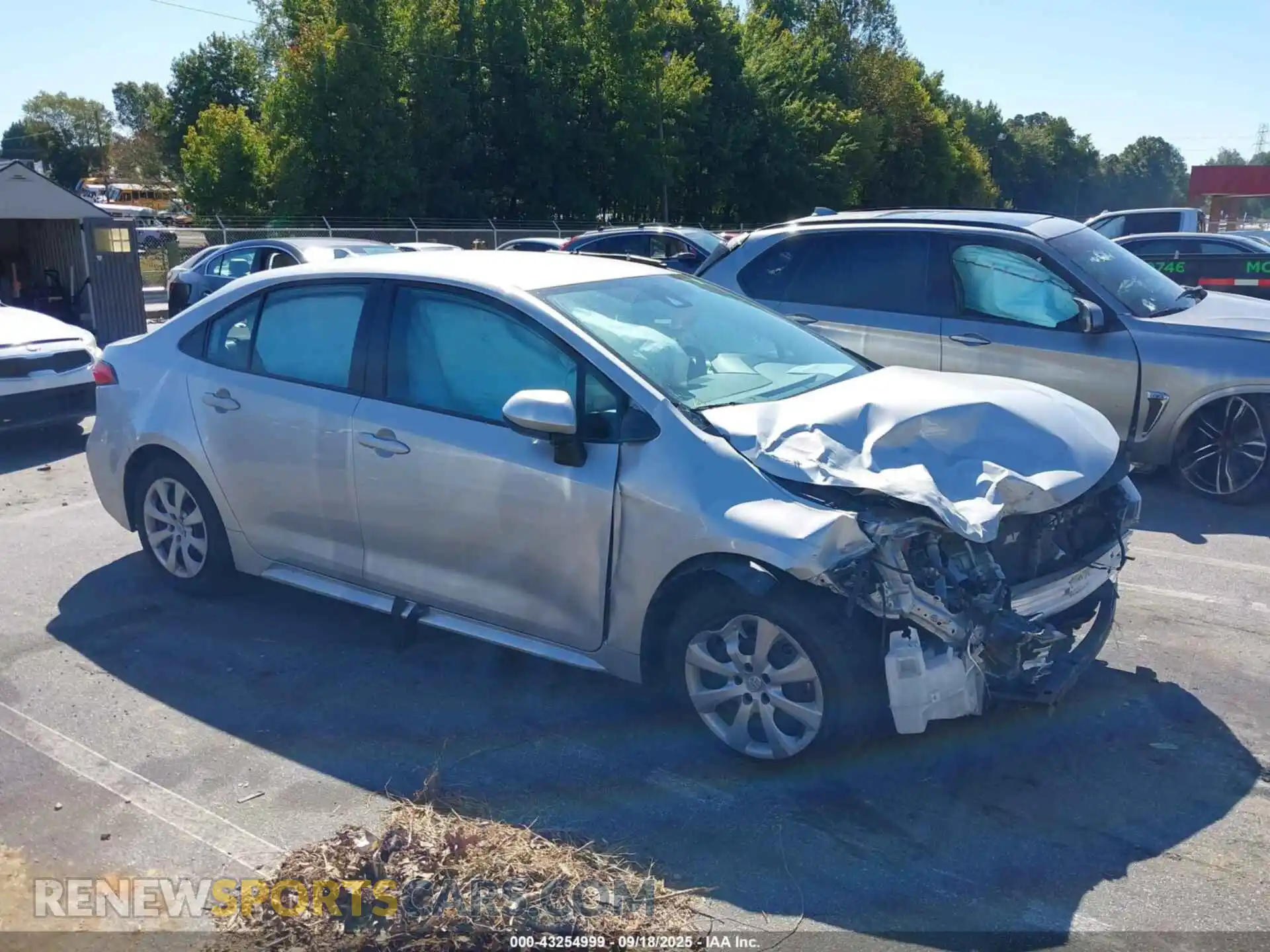 1 Photograph of a damaged car 5YFEPMAE6MP179997 TOYOTA COROLLA 2021