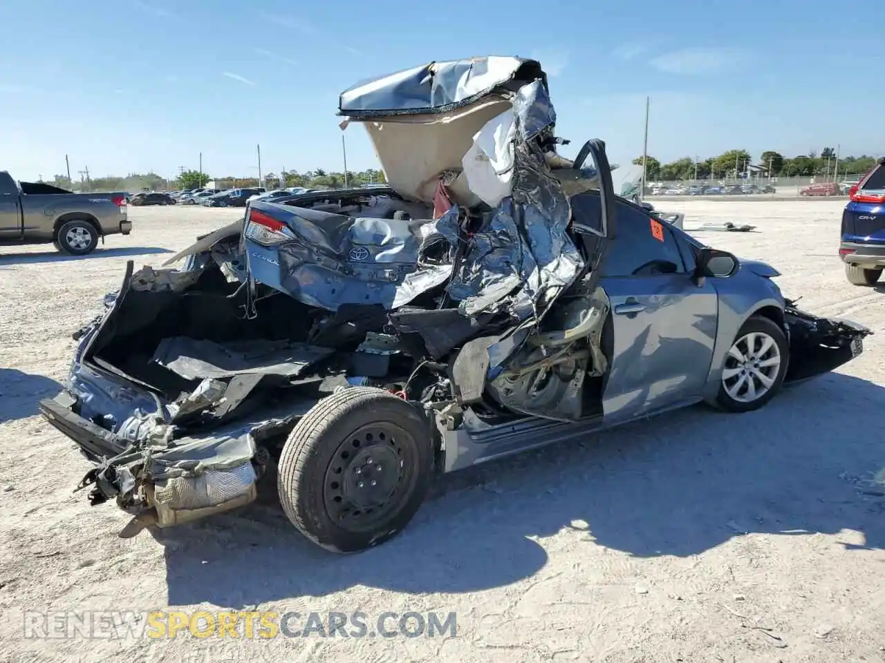 3 fotografías del automóvil dañado 5YFEPMAE6MP181541 TOYOTA COROLLA 2021