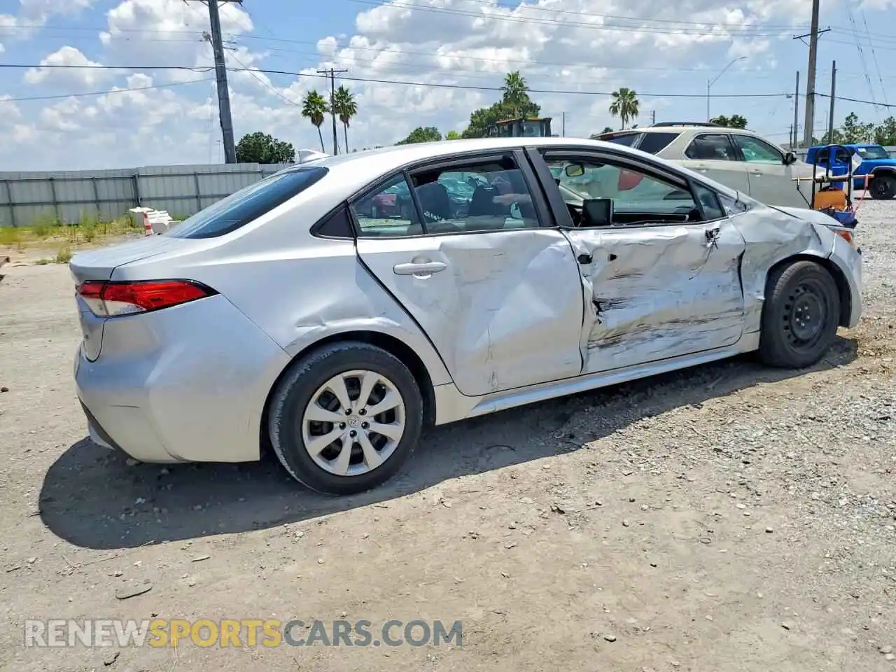 3 fotografías del automóvil dañado 5YFEPMAE6MP203716 TOYOTA COROLLA 2021