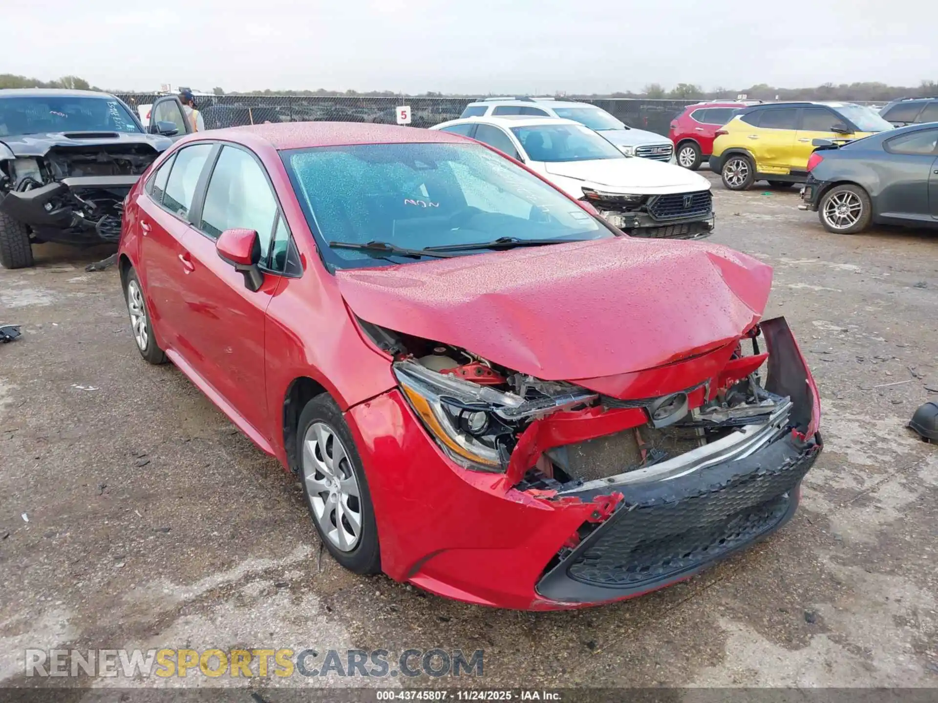 1 Photograph of a damaged car 5YFEPMAE6MP210424 TOYOTA COROLLA 2021