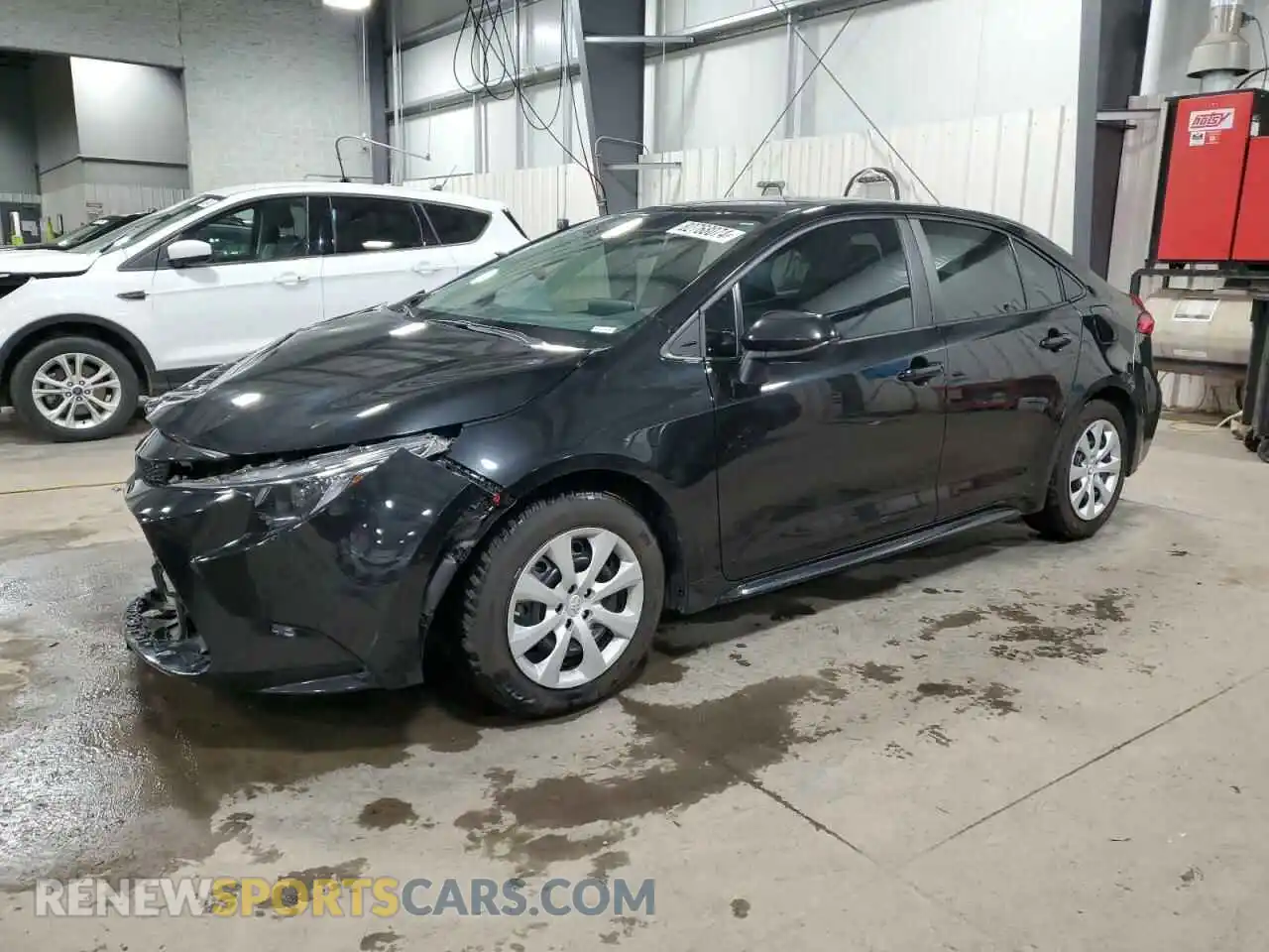 1 Photograph of a damaged car 5YFEPMAE6MP212240 TOYOTA COROLLA 2021