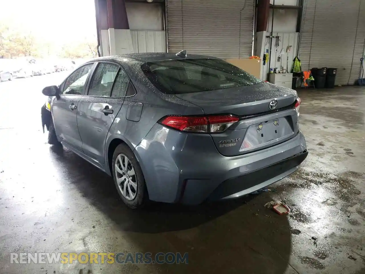3 Photograph of a damaged car 5YFEPMAE6MP225182 TOYOTA COROLLA 2021