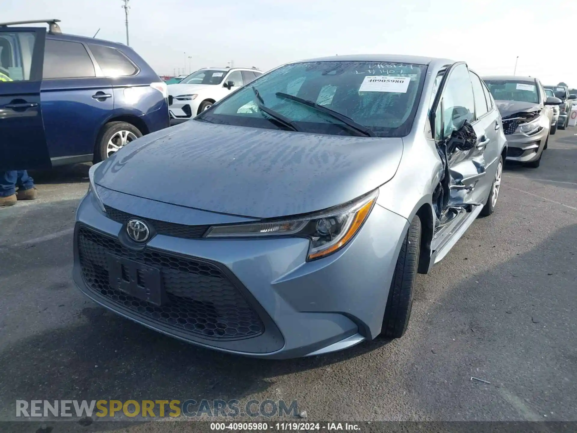 2 fotografías del automóvil dañado 5YFEPMAE6MP228129 TOYOTA COROLLA 2021