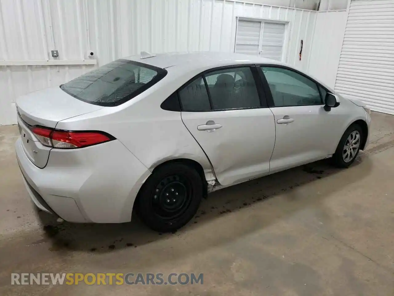 3 Photograph of a damaged car 5YFEPMAE6MP237123 TOYOTA COROLLA 2021