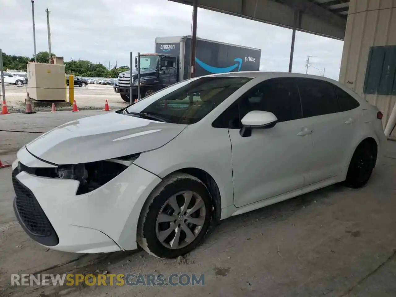 1 Фотография поврежденного автомобиля 5YFEPMAE6MP256447 TOYOTA COROLLA 2021