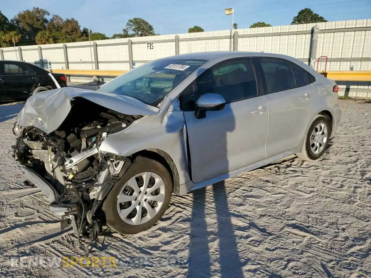 1 Photograph of a damaged car 5YFEPMAE7MP158155 TOYOTA COROLLA 2021