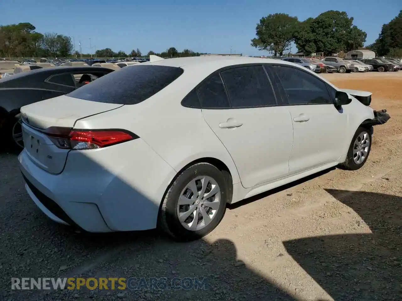 3 Photograph of a damaged car 5YFEPMAE7MP162870 TOYOTA COROLLA 2021