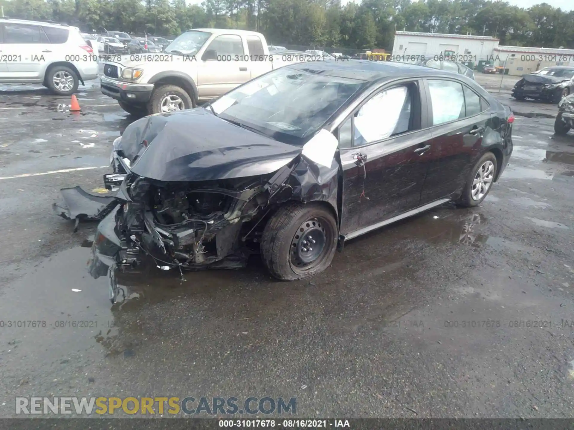 2 fotografías del automóvil dañado 5YFEPMAE7MP165610 TOYOTA COROLLA 2021