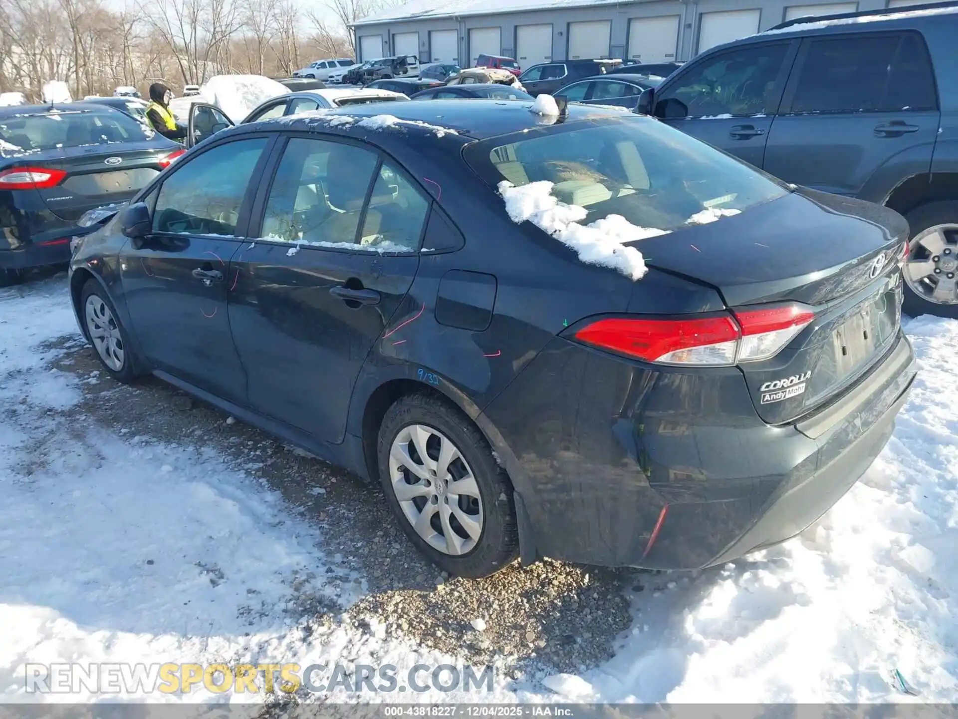 3 Photograph of a damaged car 5YFEPMAE7MP169480 TOYOTA COROLLA 2021