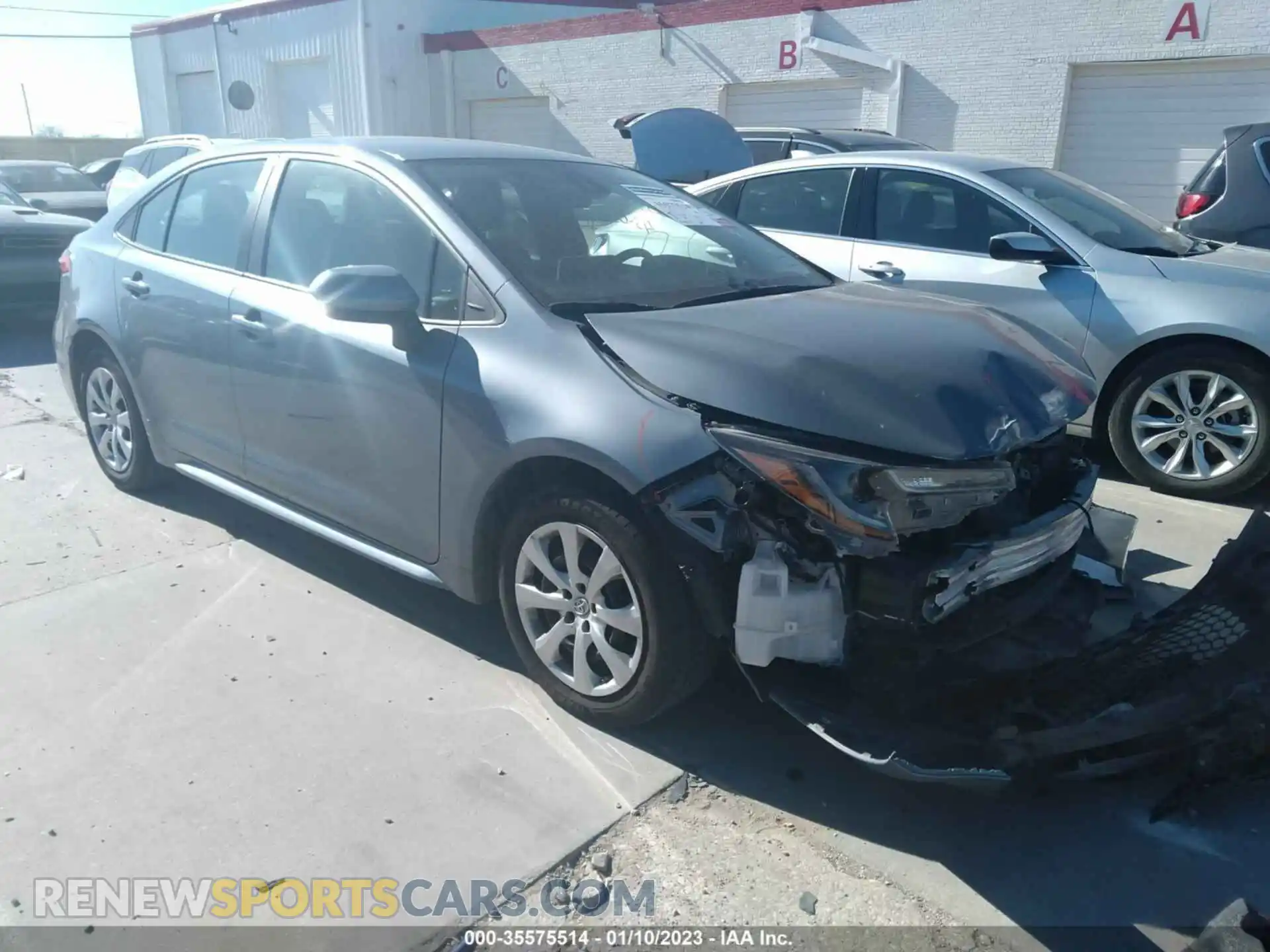 1 Photograph of a damaged car 5YFEPMAE7MP180866 TOYOTA COROLLA 2021