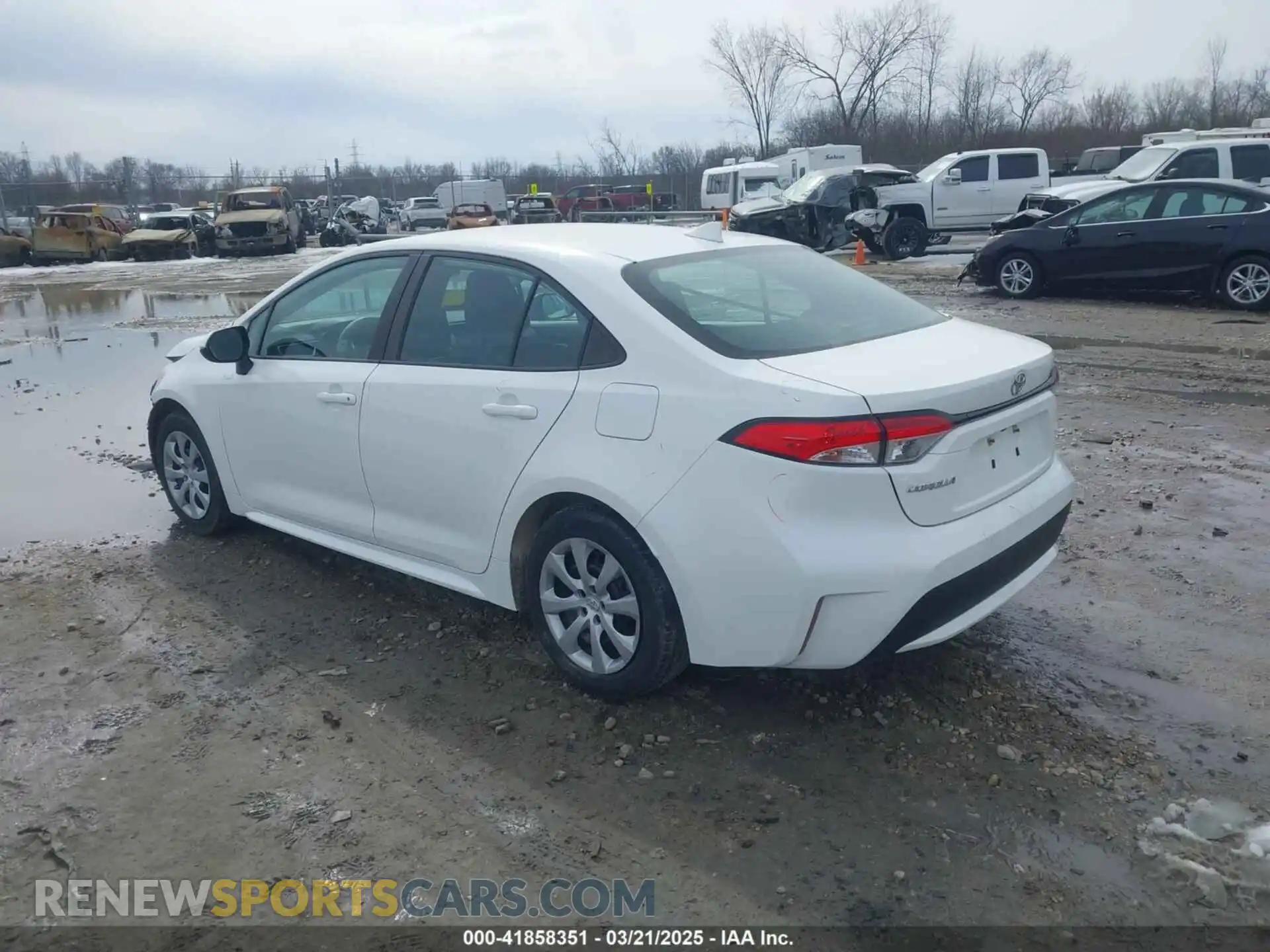 3 Photograph of a damaged car 5YFEPMAE7MP185968 TOYOTA COROLLA 2021