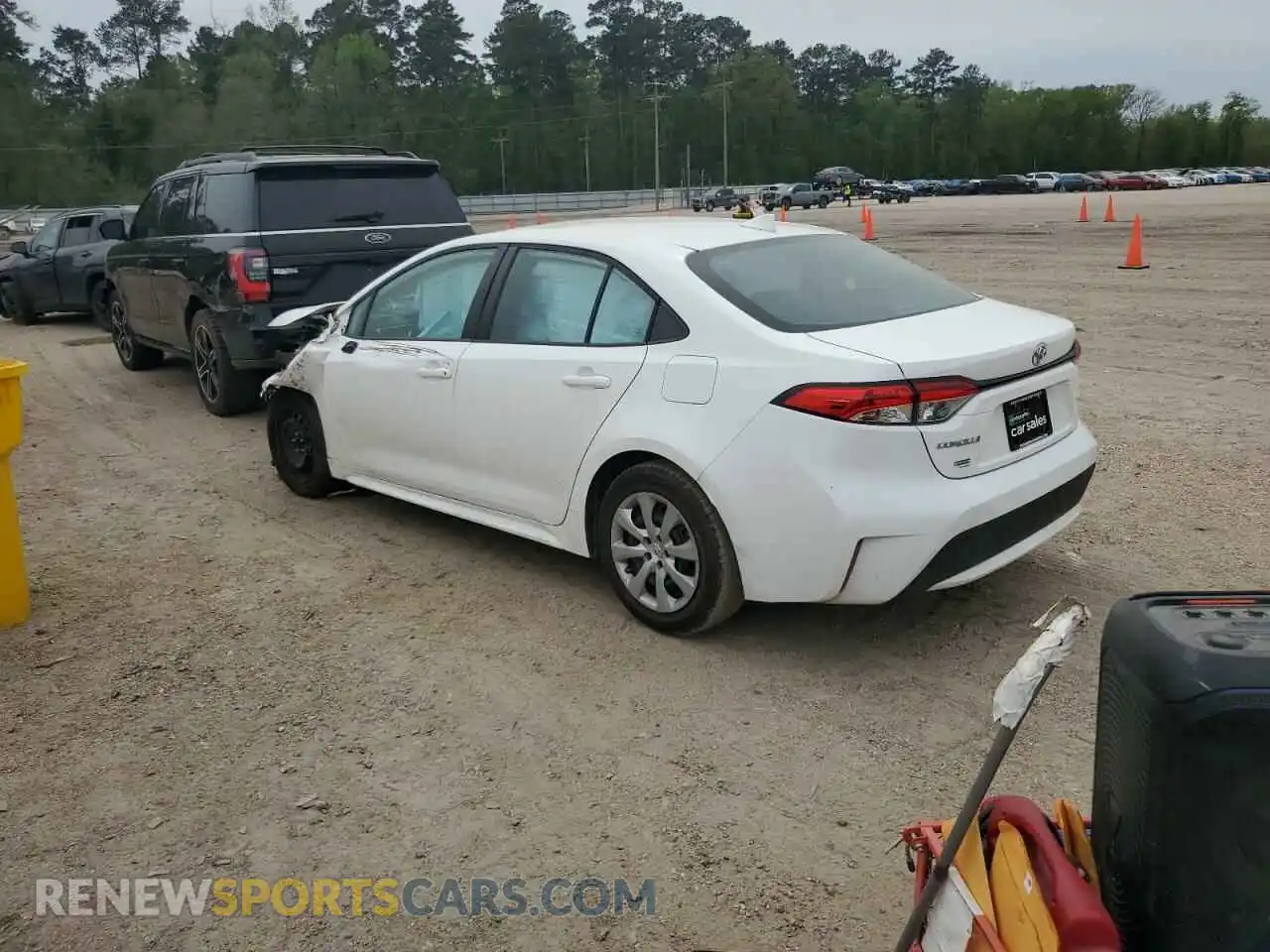2 Photograph of a damaged car 5YFEPMAE7MP186795 TOYOTA COROLLA 2021