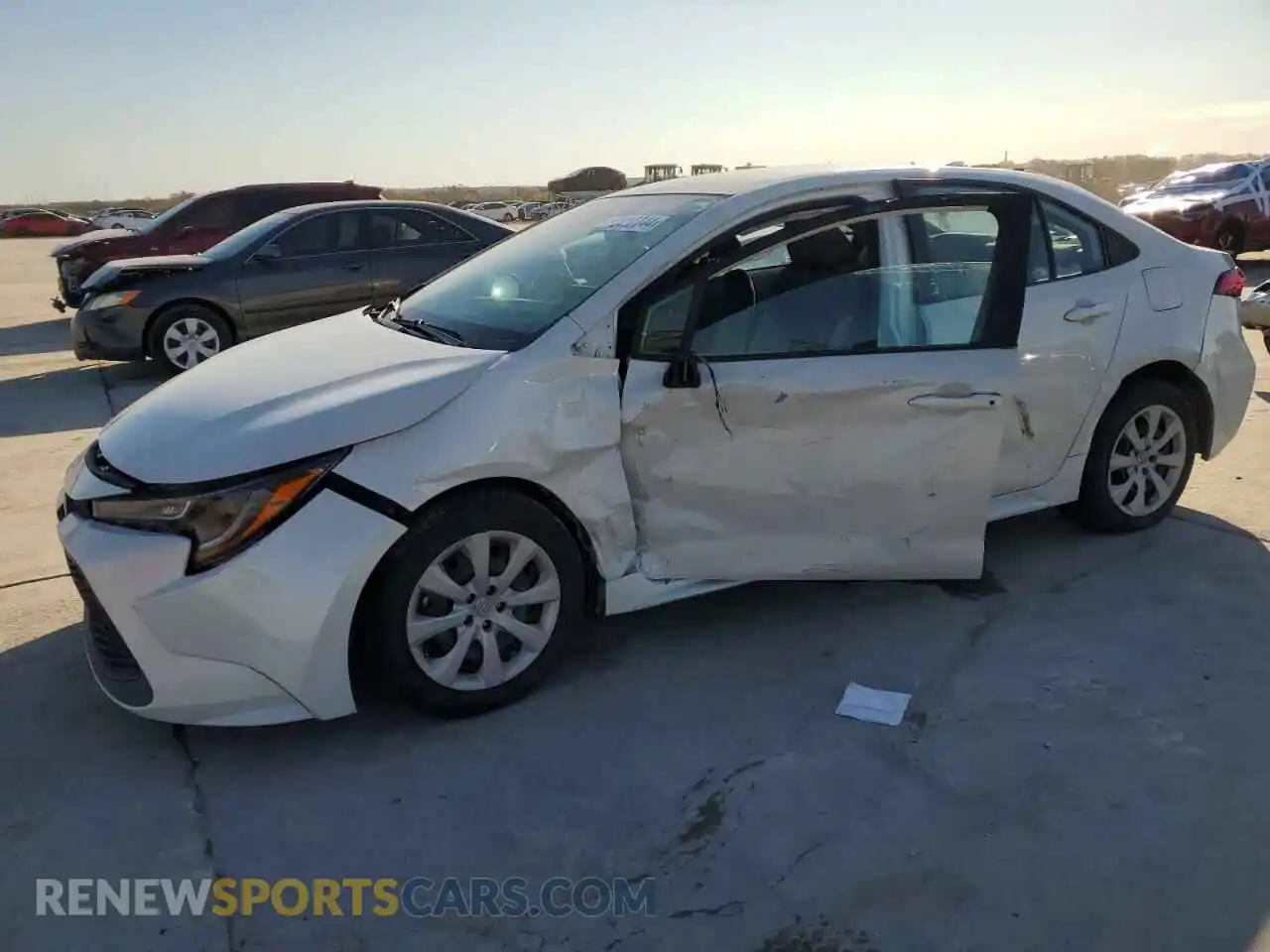 1 Photograph of a damaged car 5YFEPMAE7MP193259 TOYOTA COROLLA 2021