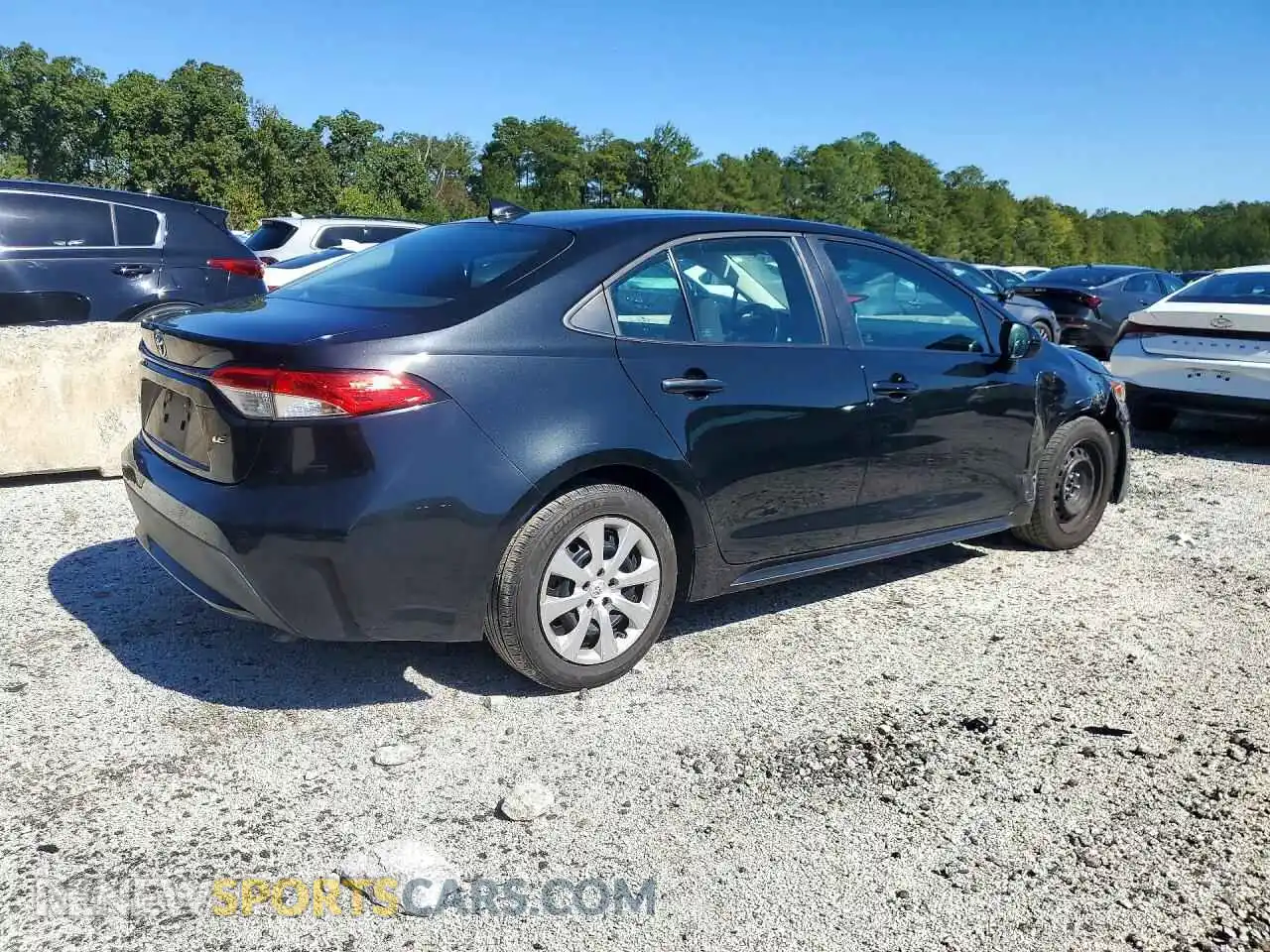 3 fotografías del automóvil dañado 5YFEPMAE7MP208777 TOYOTA COROLLA 2021