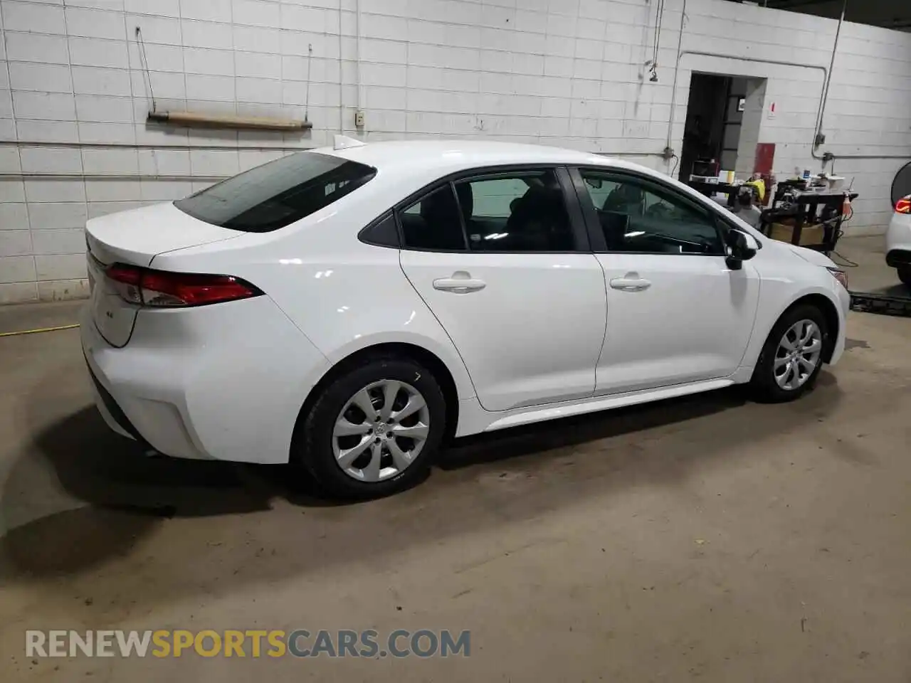 3 Photograph of a damaged car 5YFEPMAE7MP212778 TOYOTA COROLLA 2021