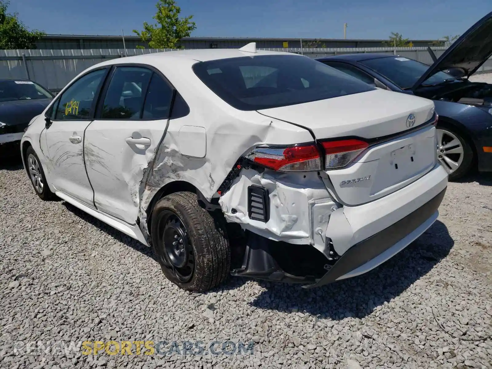 3 Photograph of a damaged car 5YFEPMAE7MP216264 TOYOTA COROLLA 2021