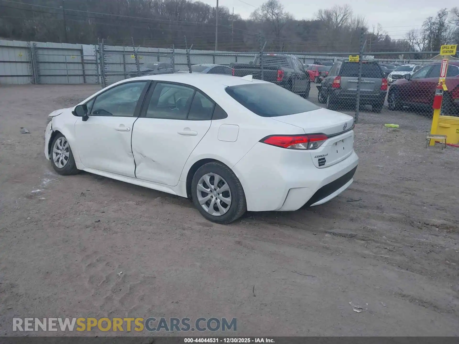 3 fotografías del automóvil dañado 5YFEPMAE7MP216961 TOYOTA COROLLA 2021