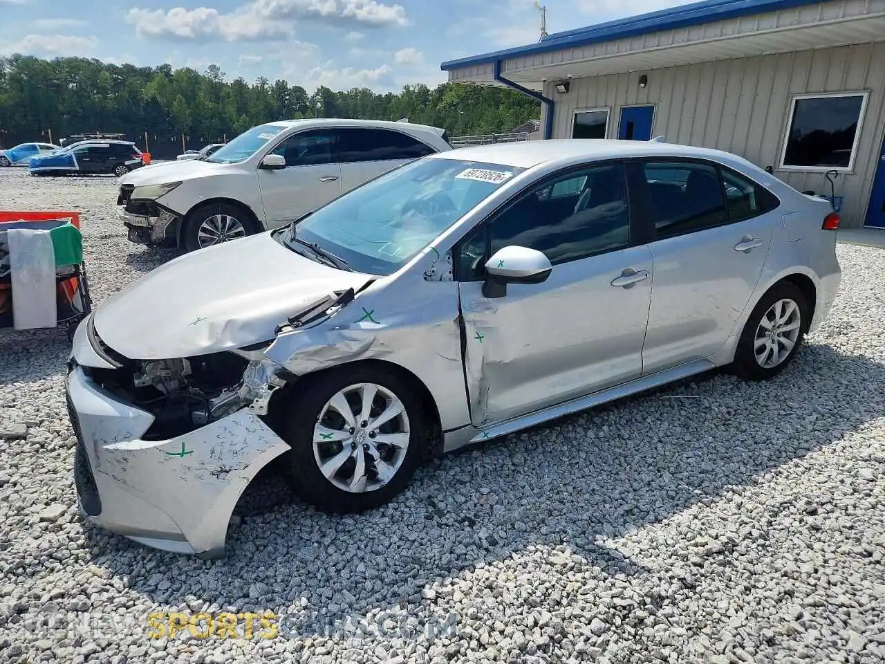 1 Photograph of a damaged car 5YFEPMAE7MP221142 TOYOTA COROLLA 2021