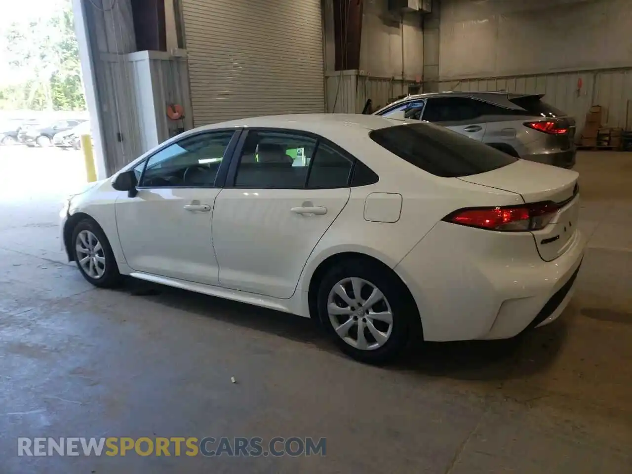 2 Photograph of a damaged car 5YFEPMAE7MP225675 TOYOTA COROLLA 2021