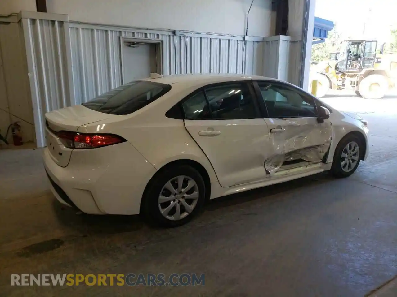 3 Photograph of a damaged car 5YFEPMAE7MP225675 TOYOTA COROLLA 2021