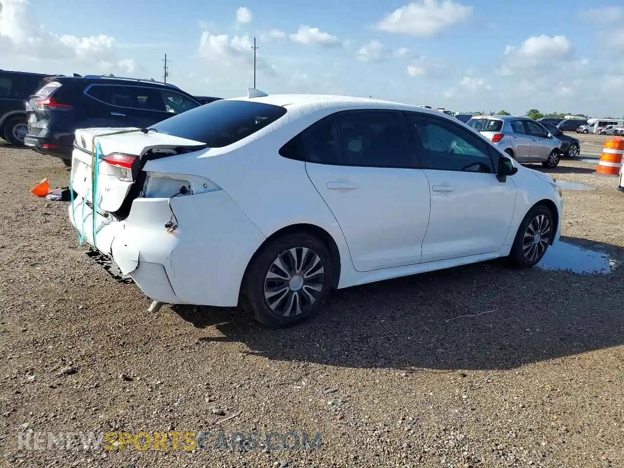 3 Photograph of a damaged car 5YFEPMAE7MP230844 TOYOTA COROLLA 2021